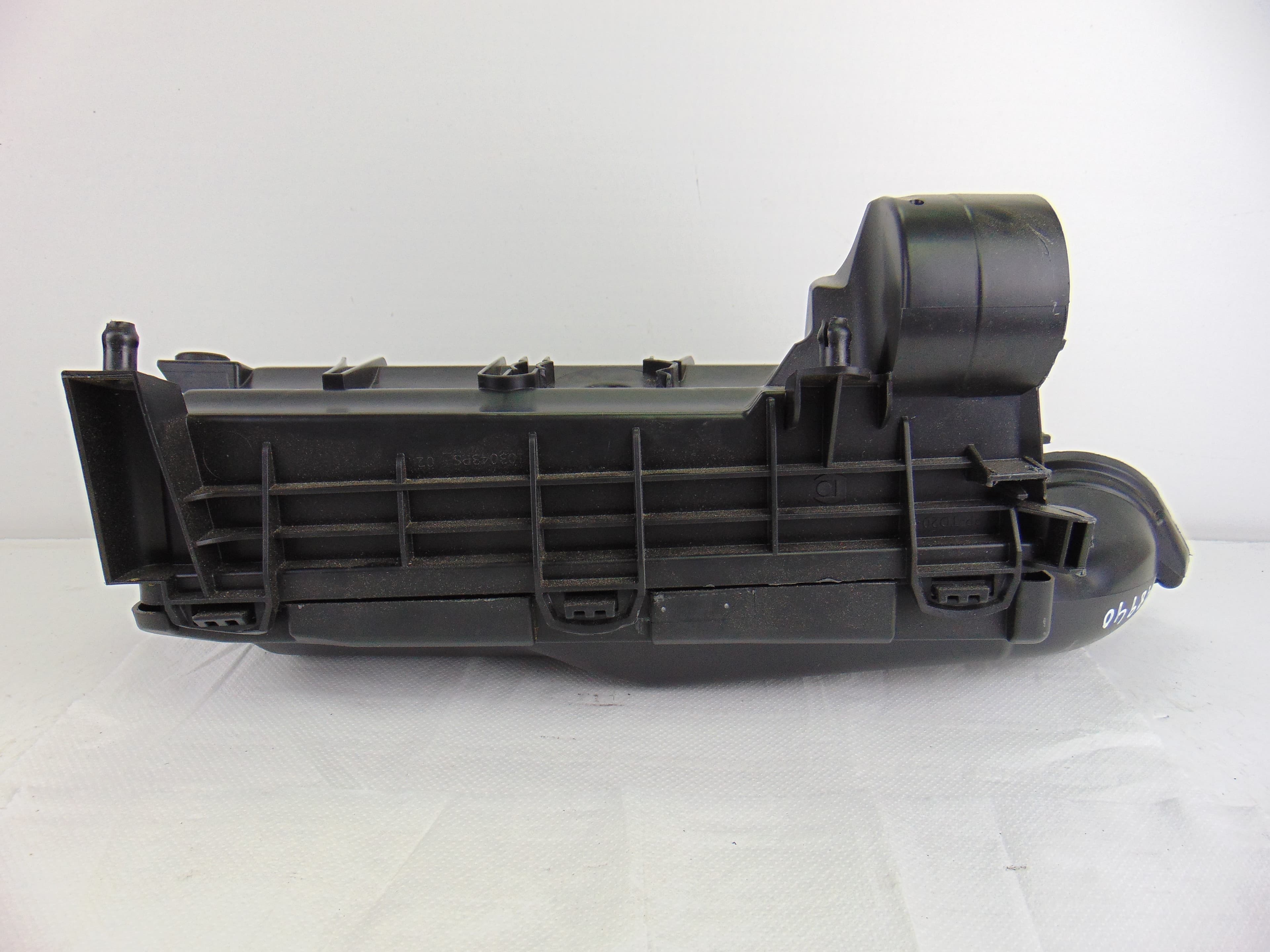 Filtro aire, Peugeot 508 GT Line 2018, 9805379480 nuevo 3