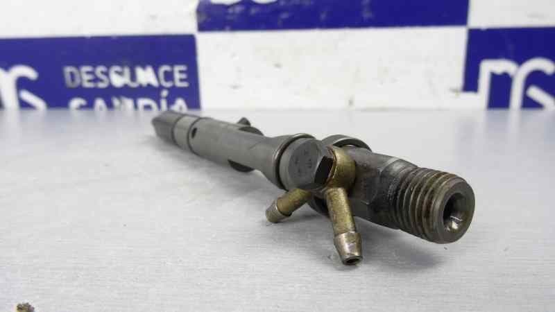 Inyector, Audi A4 Berlina (8E) 2.5 TDI (120kW) 2003, 059130201F usado 3