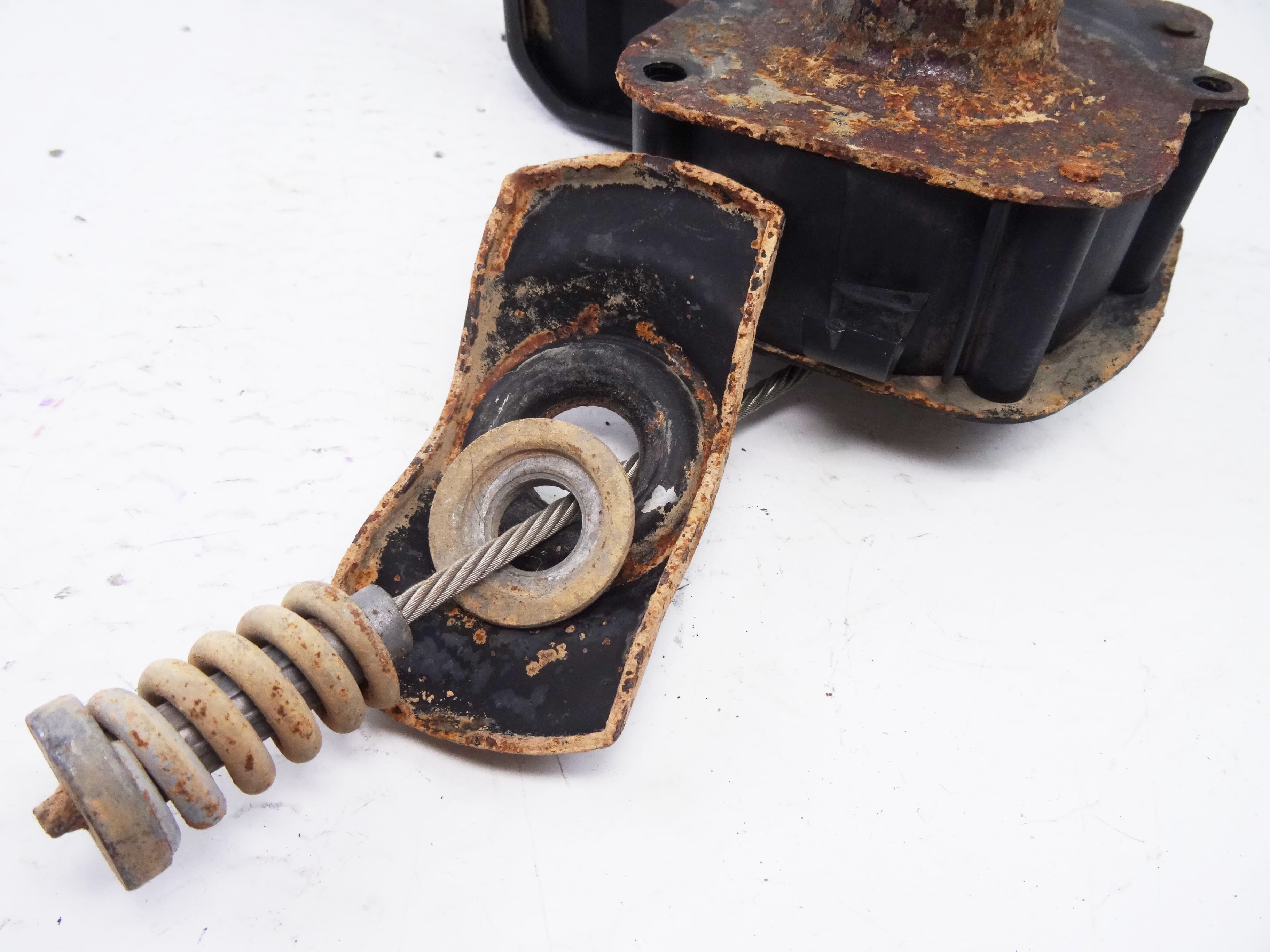 Soporte rueda repuesto, Citroen C4 Picasso Sx 2007 usado 3