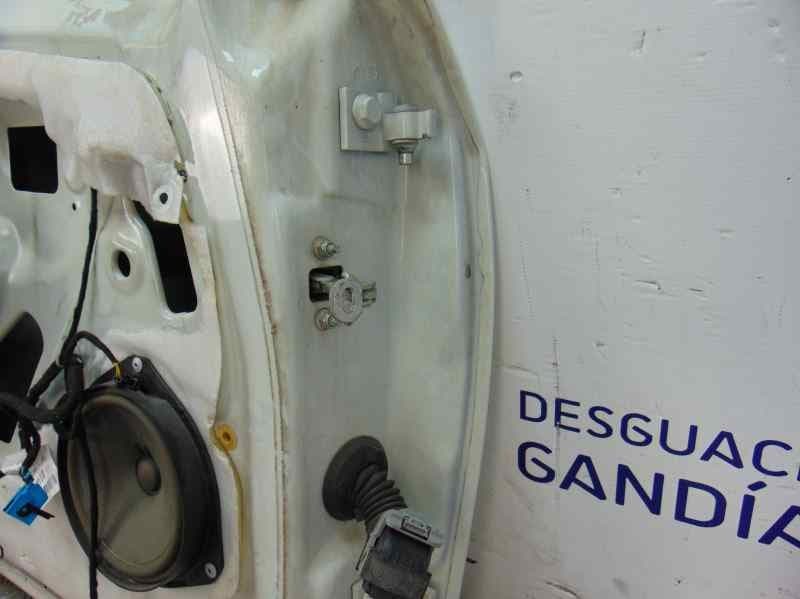 Puerta delantera izquierda, Fiat Iii Punto (199) Easy 2012 usado 3