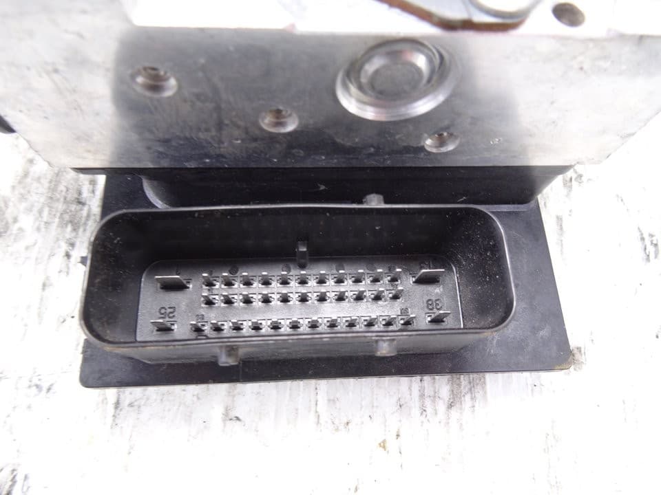 ABS, BMW Serie 5 Berlina (E60) 525xi 2005, 6768550 usado 3