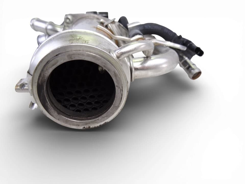 Enfriador EGR, FW939Y493AD usado 3