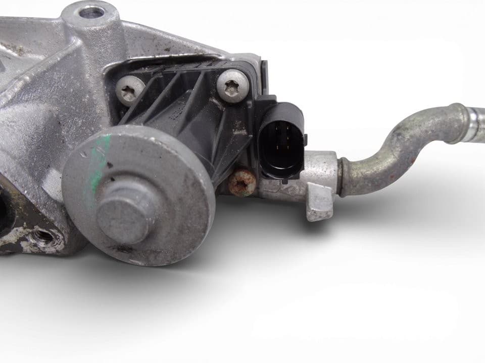 Valvula EGR, FW939U483AB usado 3