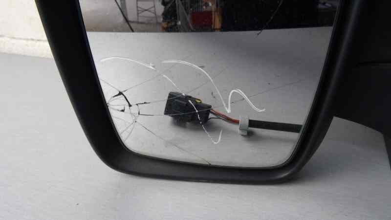 Retrovisor izquierdo usado 3