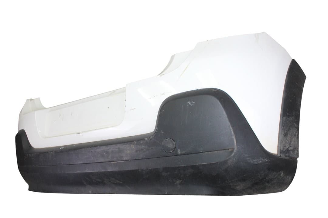 Paragolpes trasero, Citroen C3 Feel 2022 usado 3
