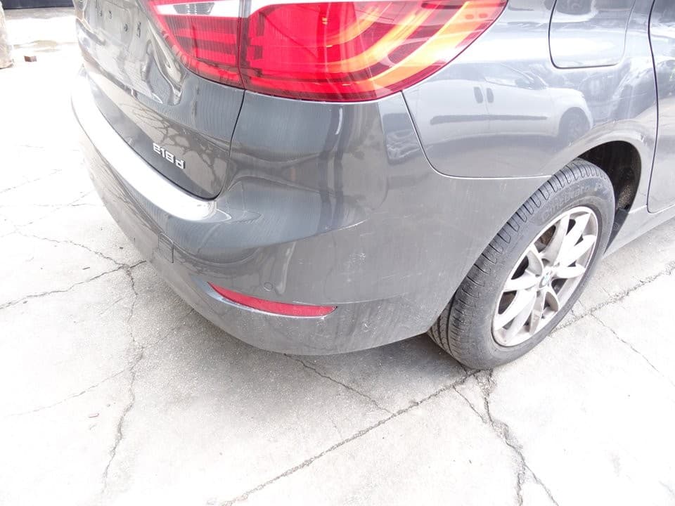 Paragolpes trasero, BMW Serie 2 Gran Tourer (F46) 218d 2015 usado 3