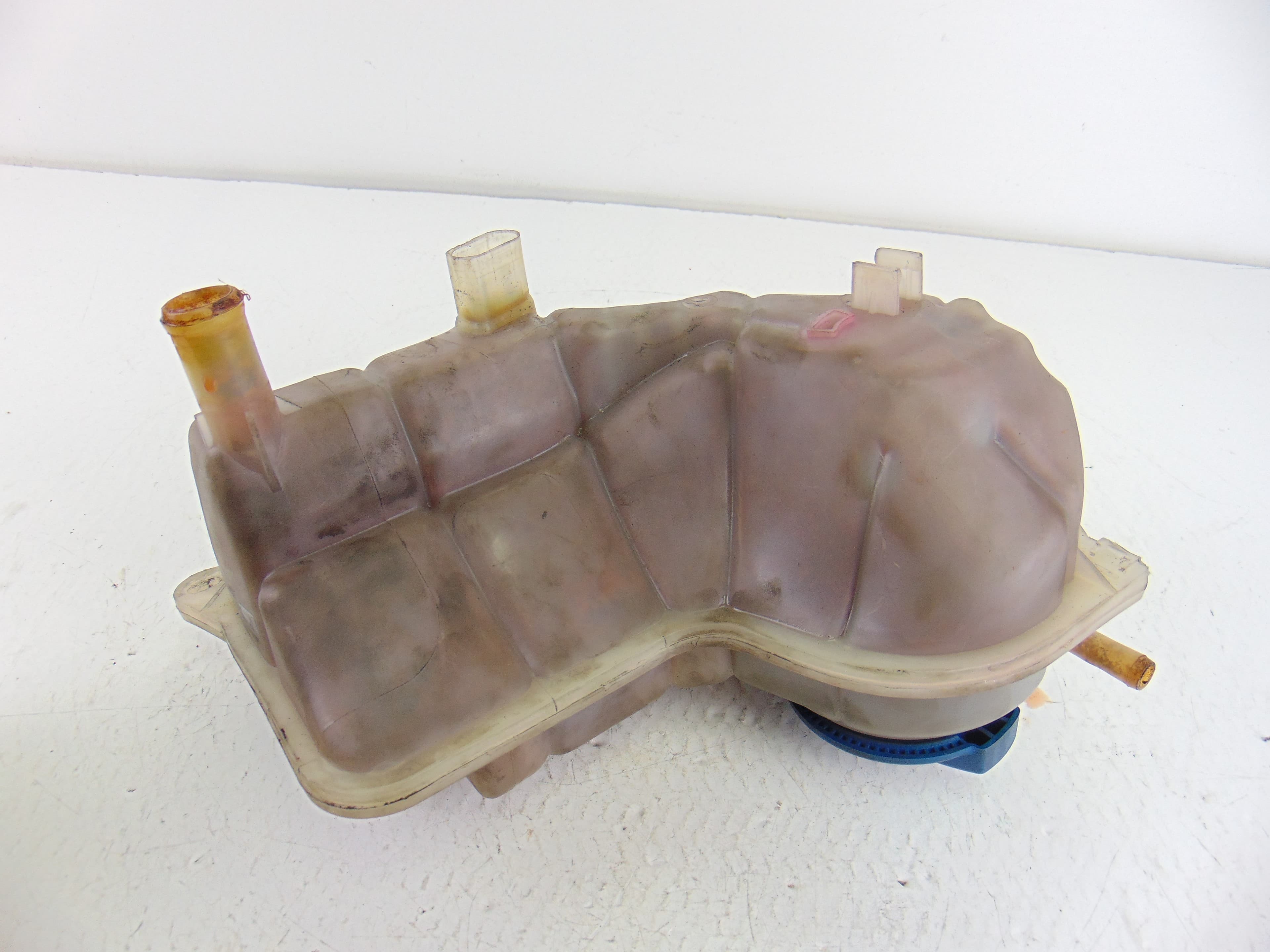 Deposito expansion, Audi A6 Berlina (4B2) 2.5 TDI 2001 usado 3
