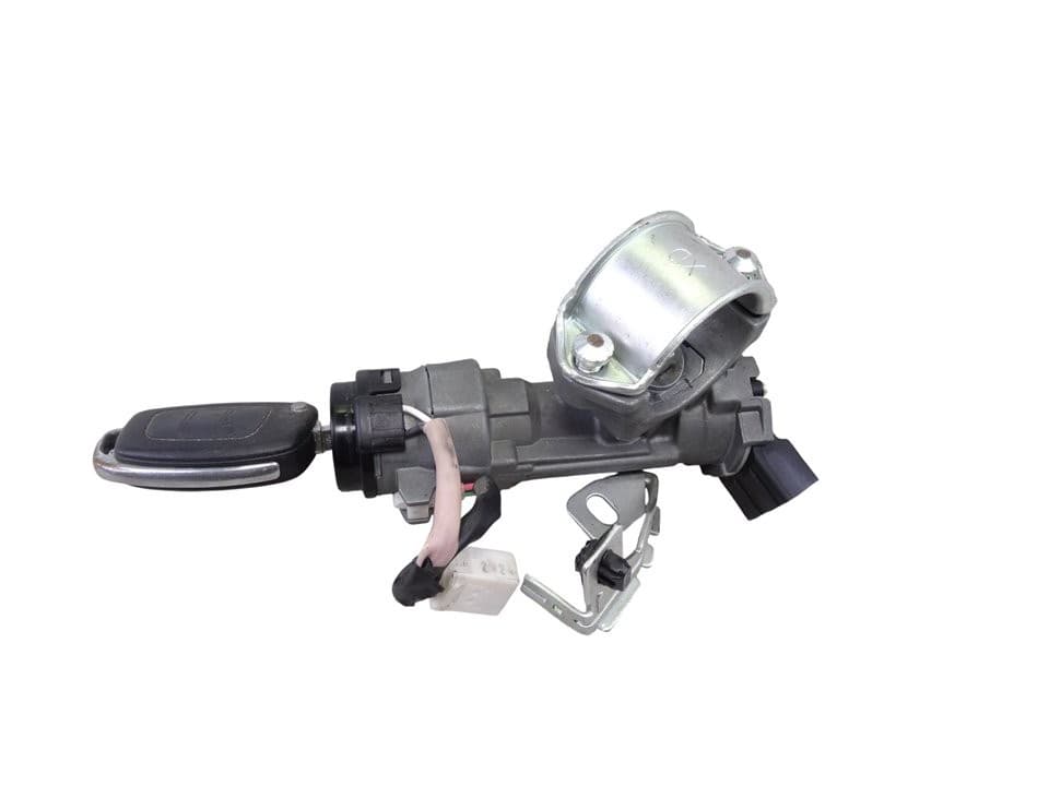 Antirrobo / llave contacto, Hyundai I20 (Pb) City S 2013 usado 3