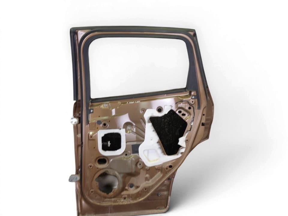 Puerta trasera derecha, Ford Kuga (Cbs) Titanium 2013 usado 3