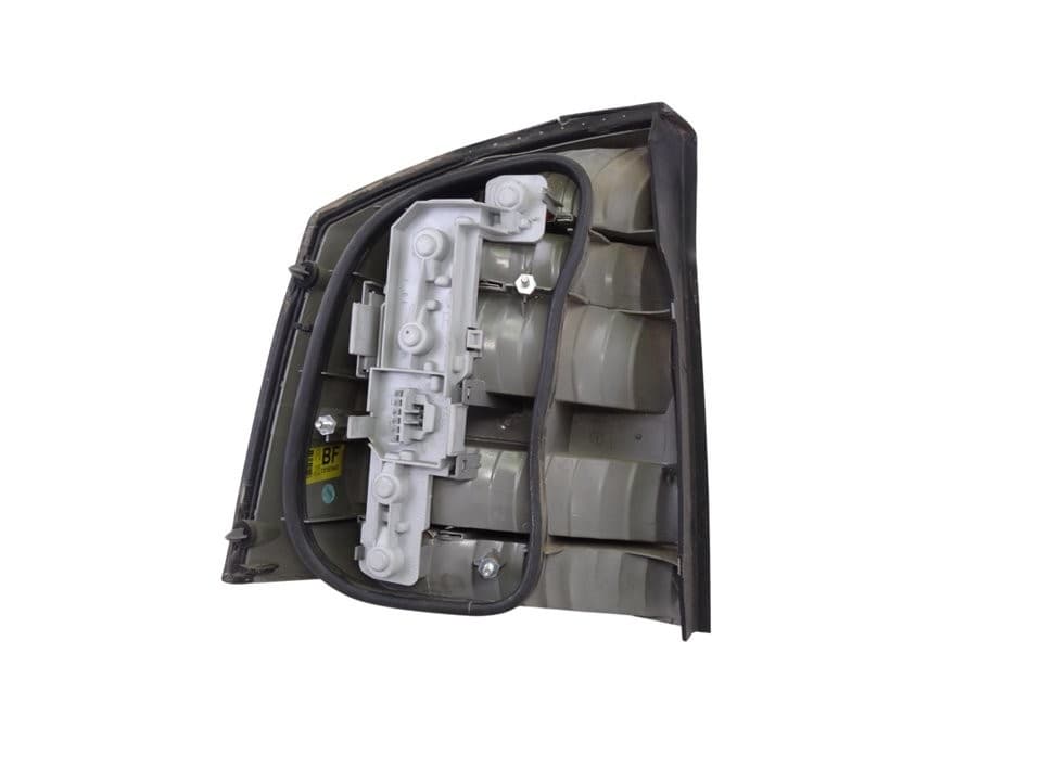 Piloto trasero derecho, Opel Vectra C Berlina Club 2003 usado 3