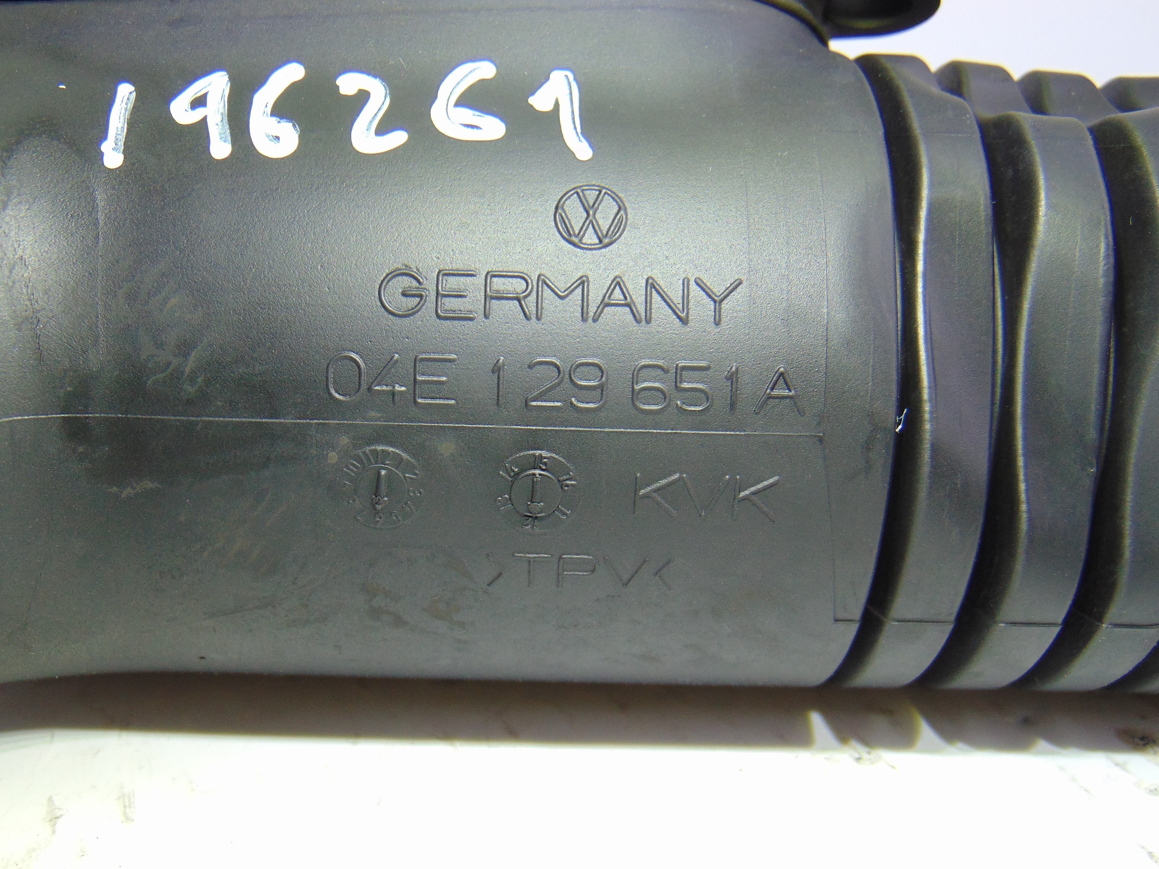 Tubo, 04E129651A usado 3