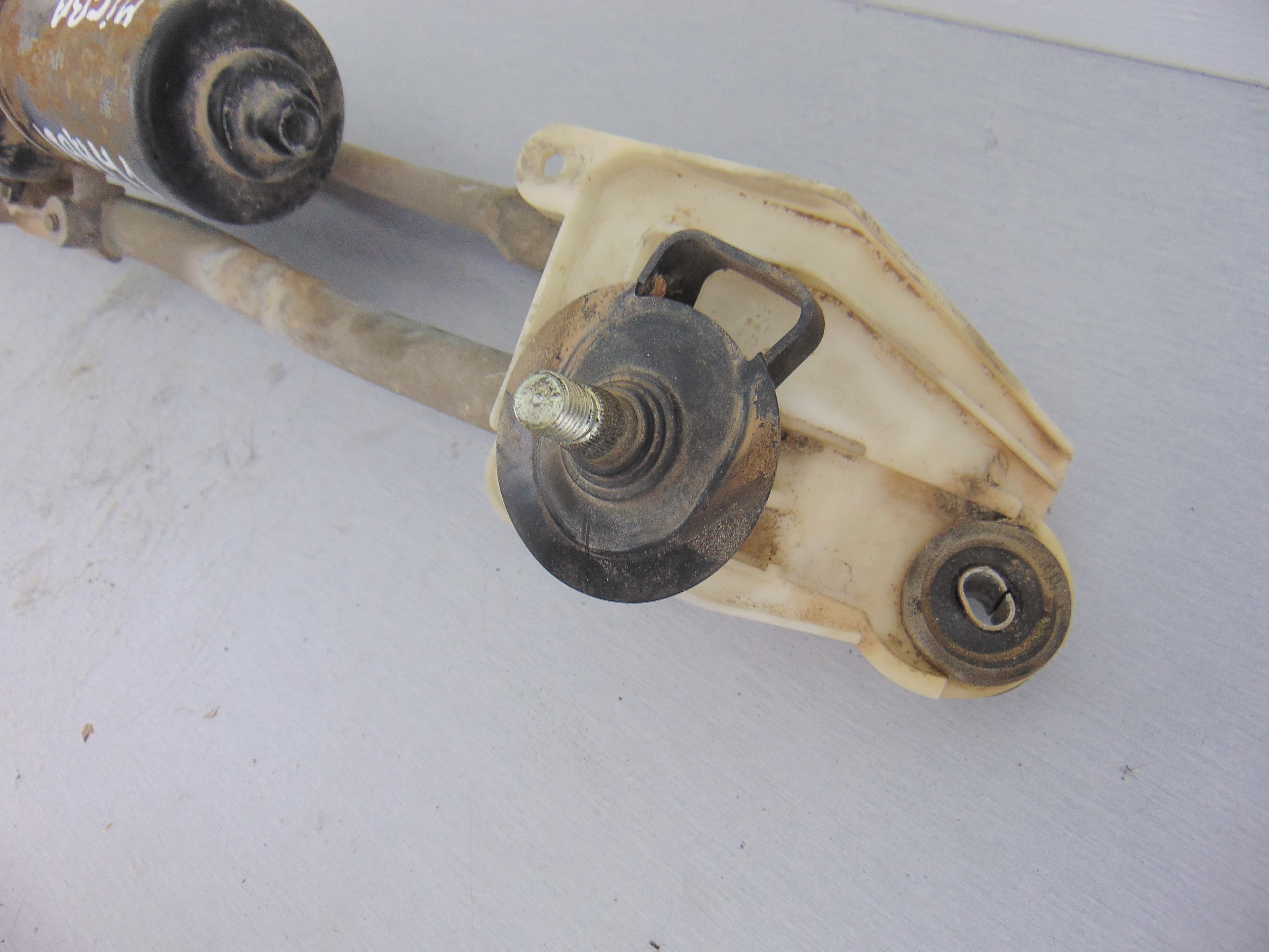 Motor limpia delantero, Nissan Micra (K12E) Acenta 2005 usado 4