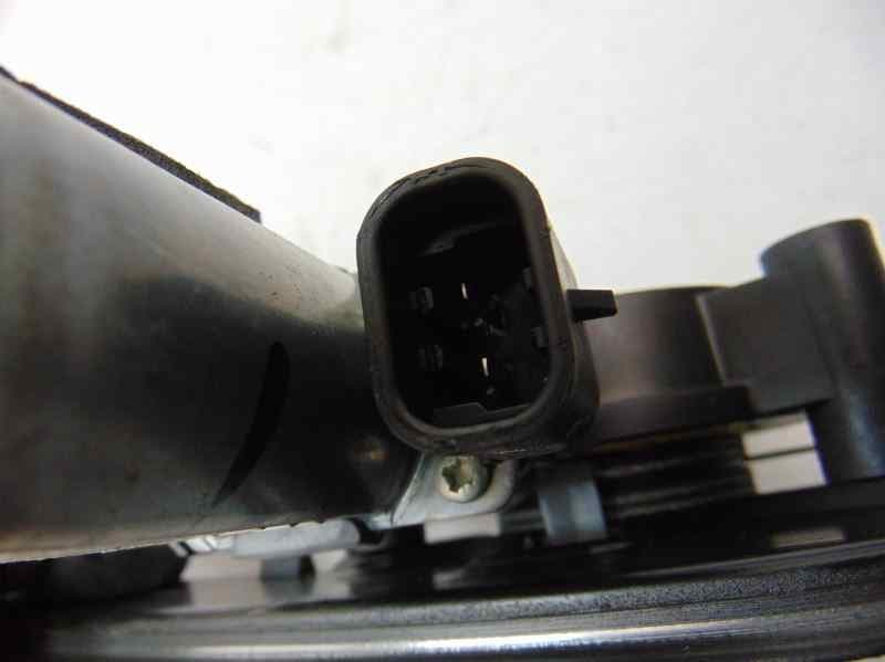 Elevalunas delantero derecho, Fiat Iii Punto (199) Easy 2012 usado 4