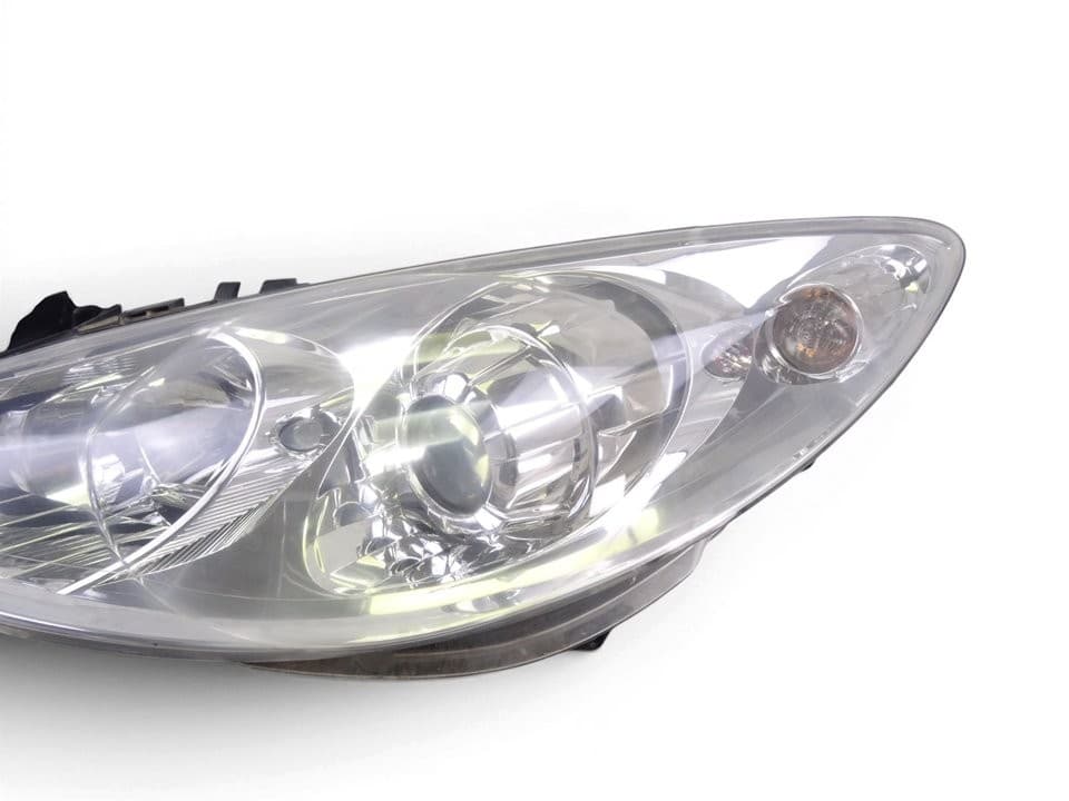 Faro izquierdo, Peugeot 307 Berlina (S2) X-Line 2026 usado 3