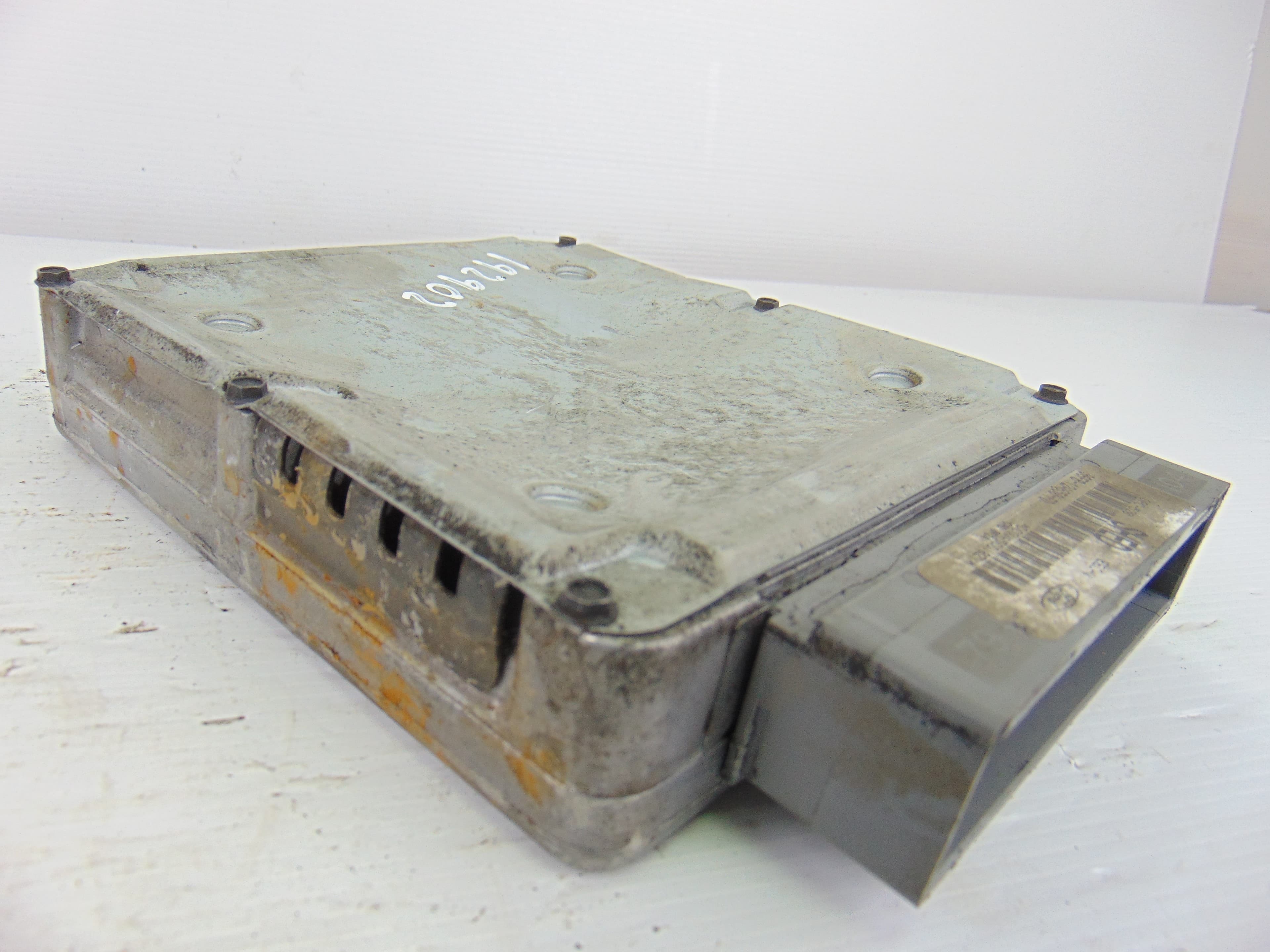 Centralita motor uce, 96FB12A650FD usado 4