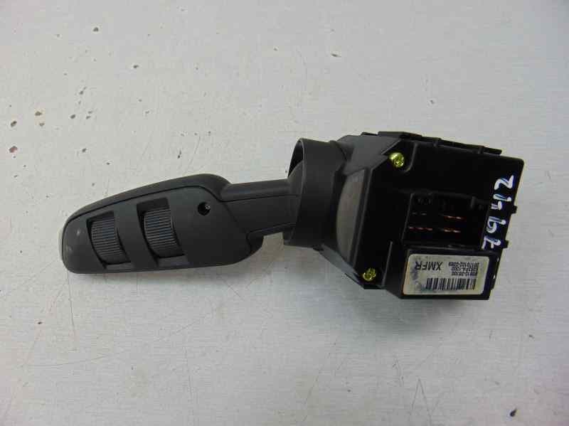 Mando limpia, Ssangyong Tivoli Limited 4x2 2017, 85910-35300 usado 4