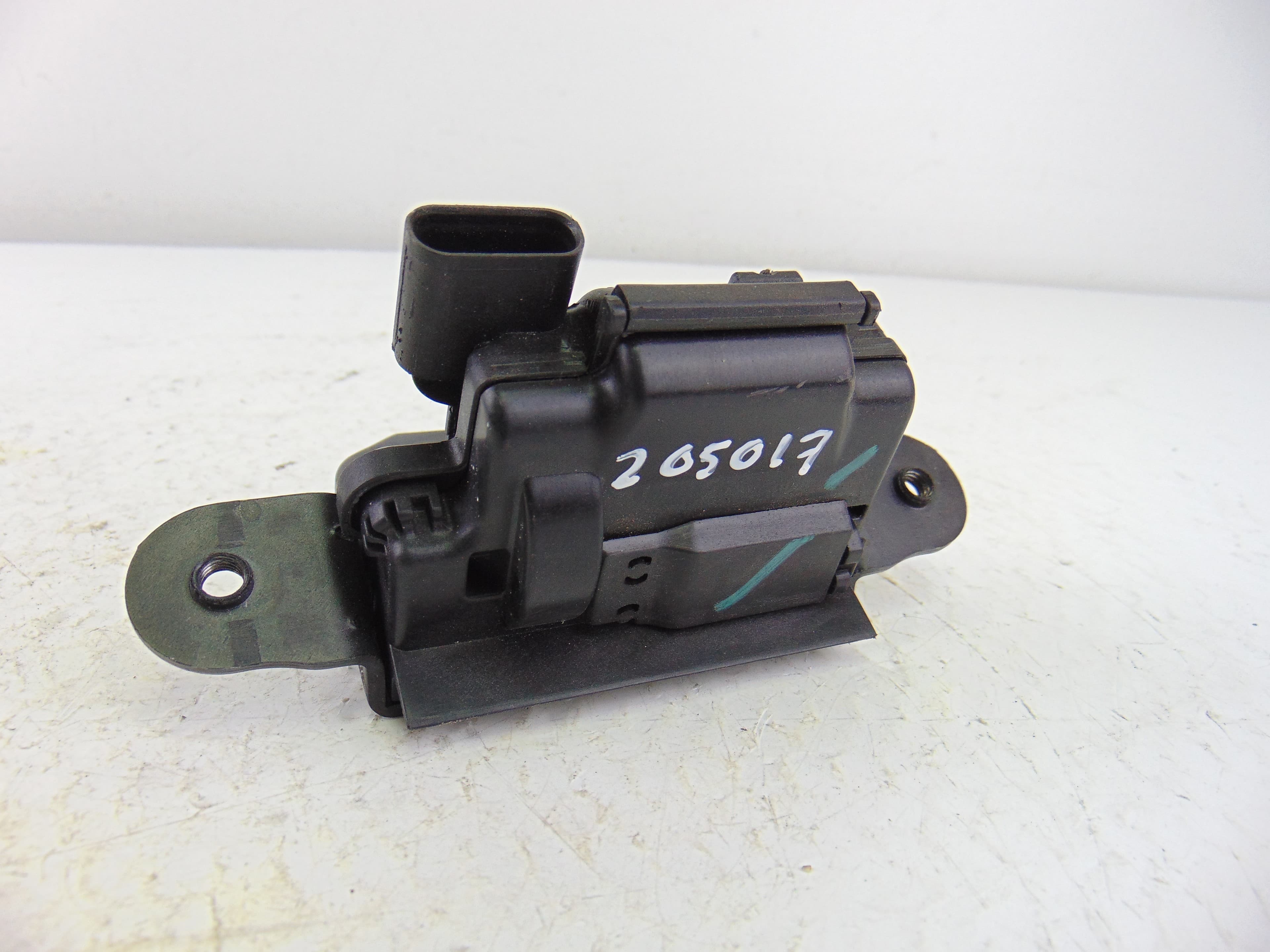 Cerradura maletero / porton, Fiat 500X (334) Mirror 2017 usado 4
