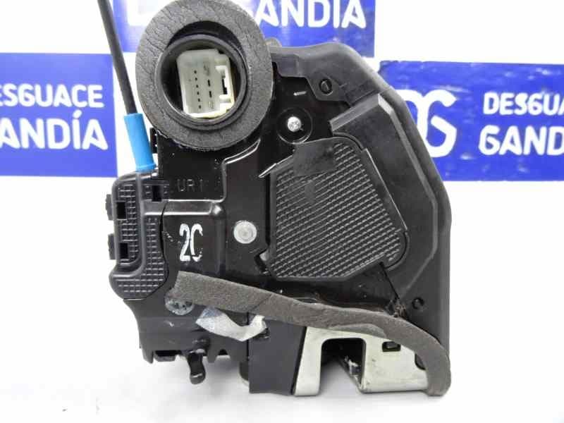 Cerradura puerta trasera derecha, Toyota Auris (E15) Sol 2007 usado 4