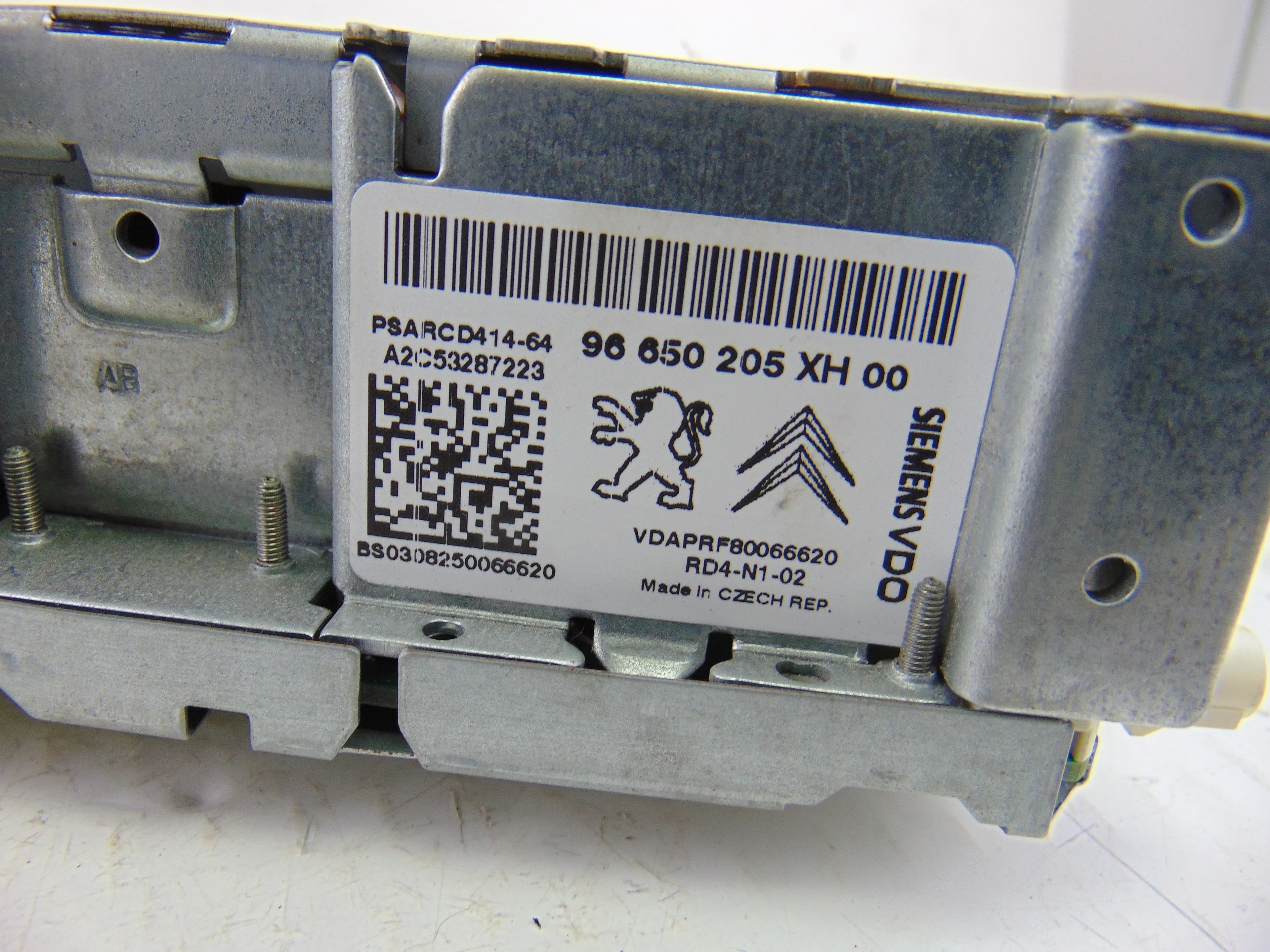 Sistema audio / radio cd, Peugeot 308 Confort 2008, 96650205XH usado 4
