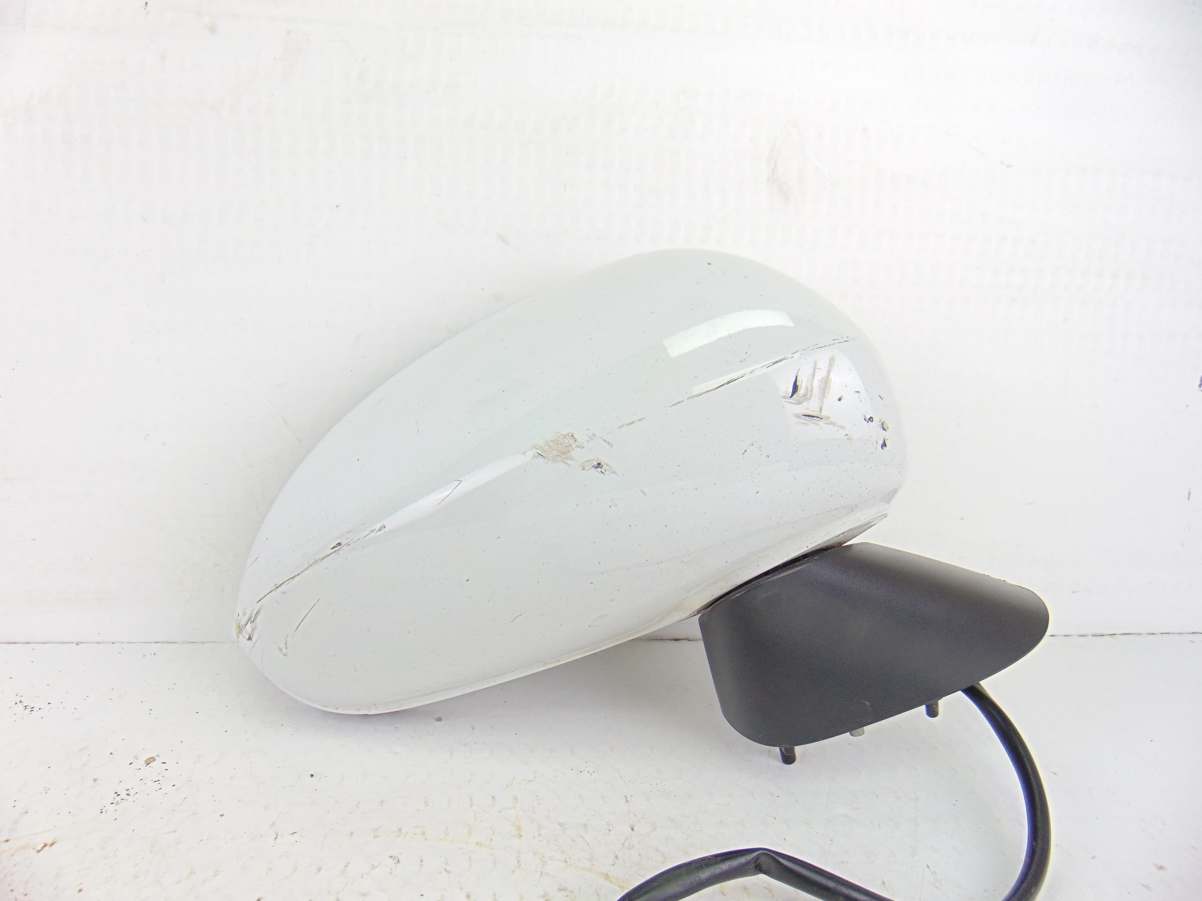 Retrovisor derecho, Opel Corsa D Selective 2011 usado 4