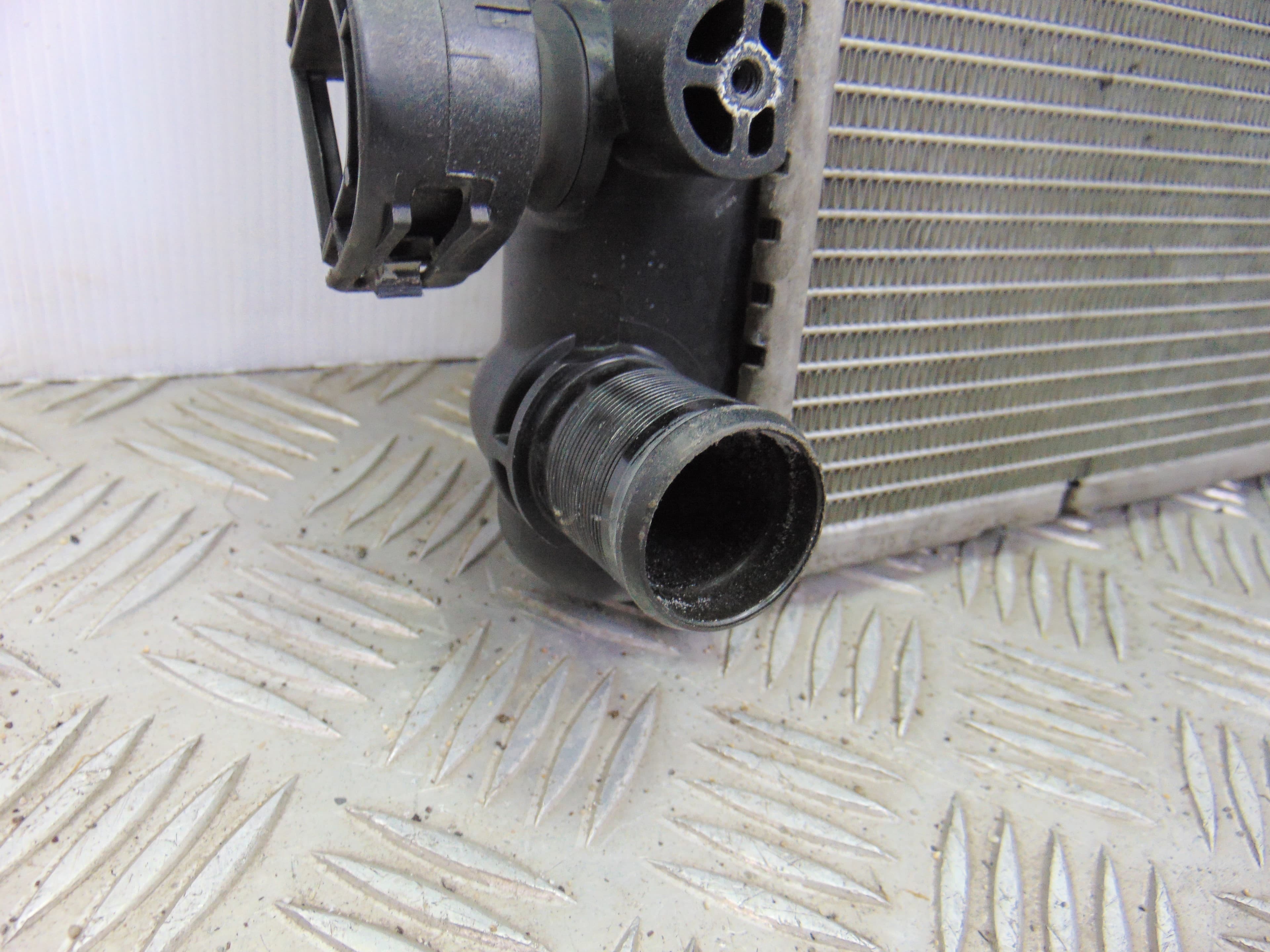 Radiador agua, Peugeot 207 X-Line 2007 usado 4