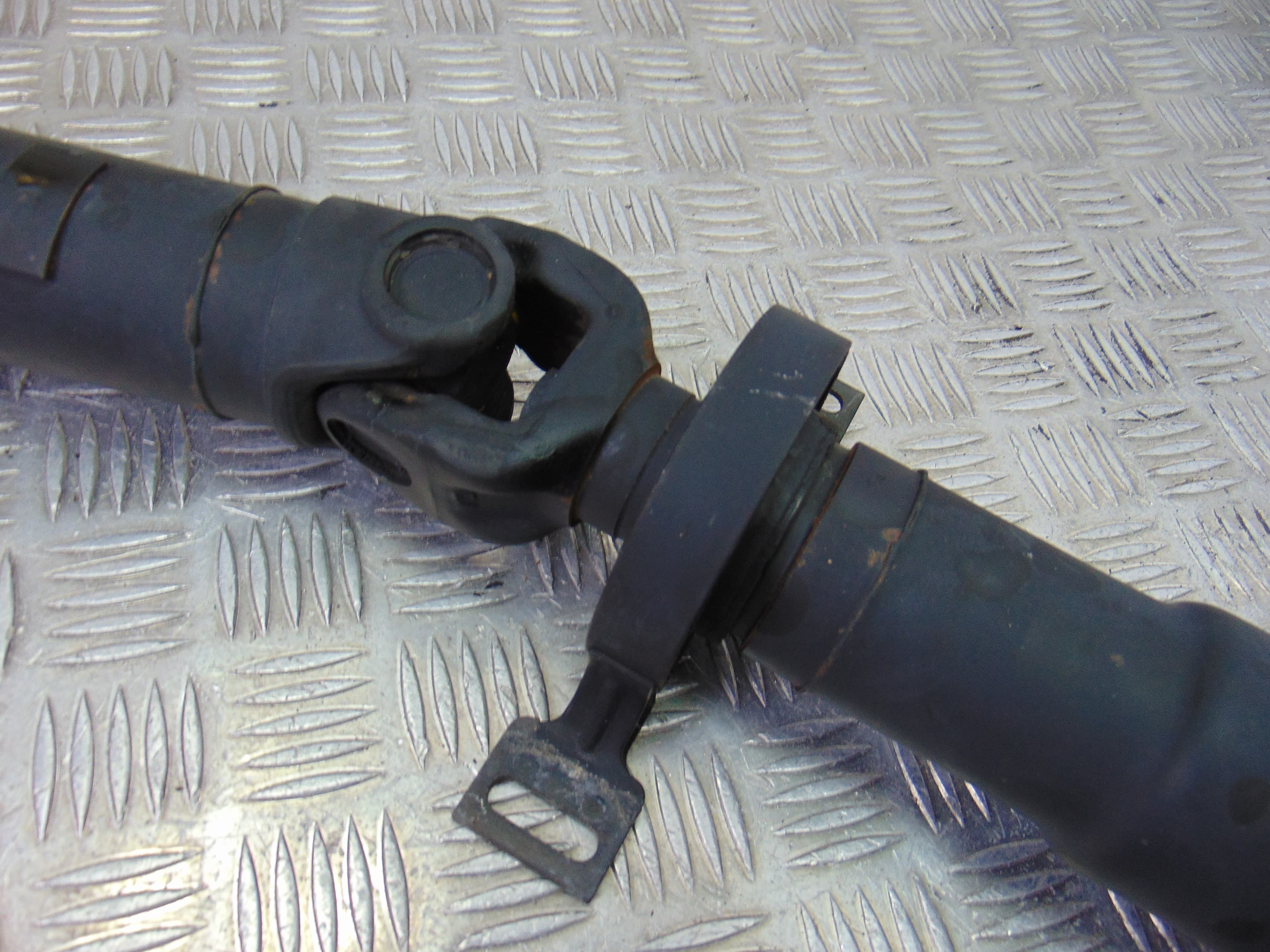 Transmision central, BMW Serie 5 Berlina (E39) 525i 2001 usado 4
