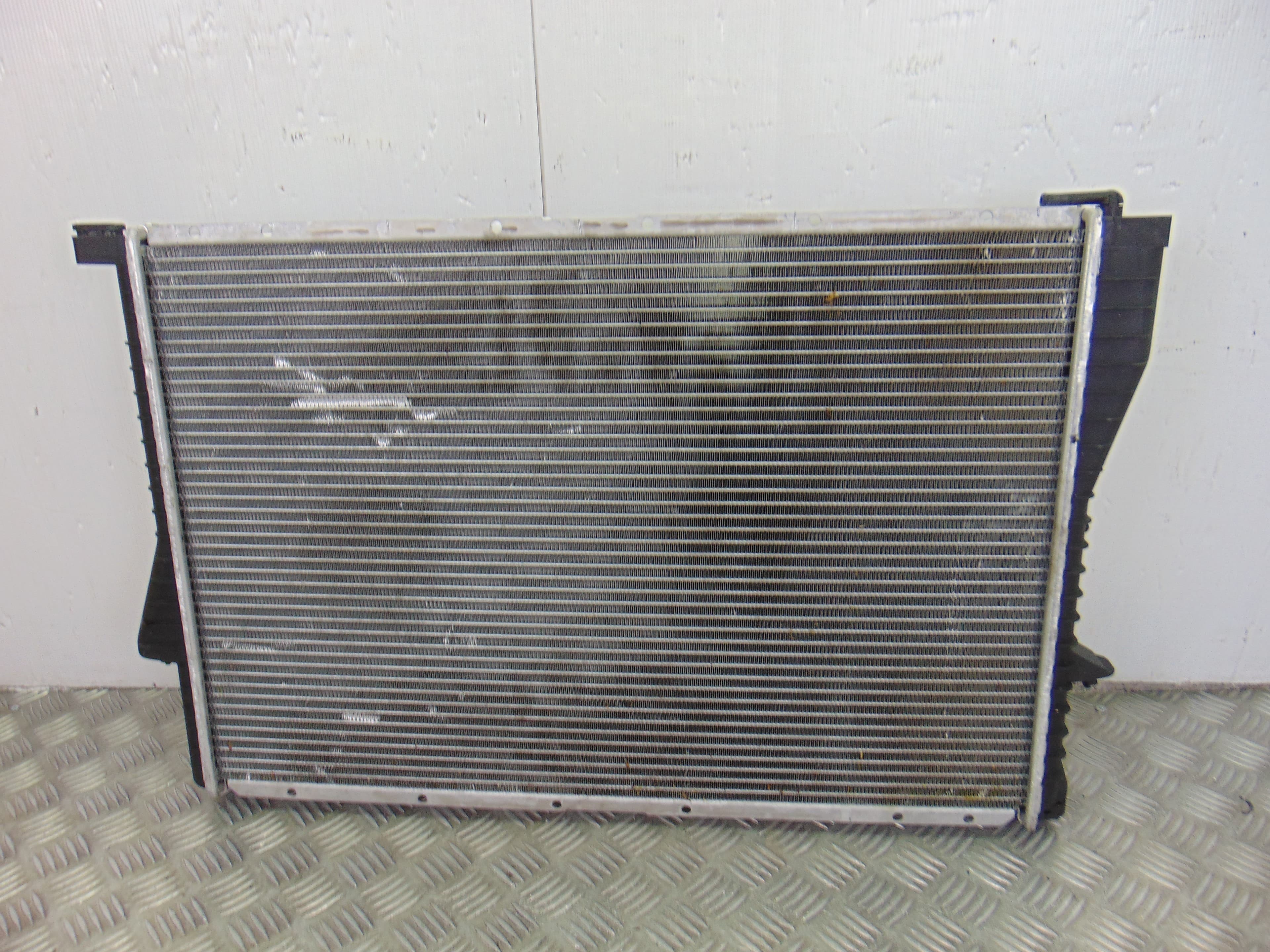 Radiador agua, BMW Serie 5 Berlina (E39) 525i 2001 usado 4