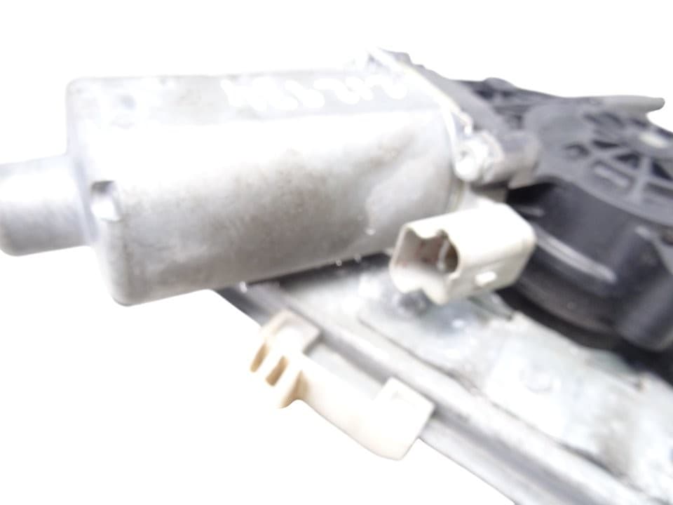 Elevalunas delantero izquierdo, Peugeot 206 + Básico 2010 usado 4