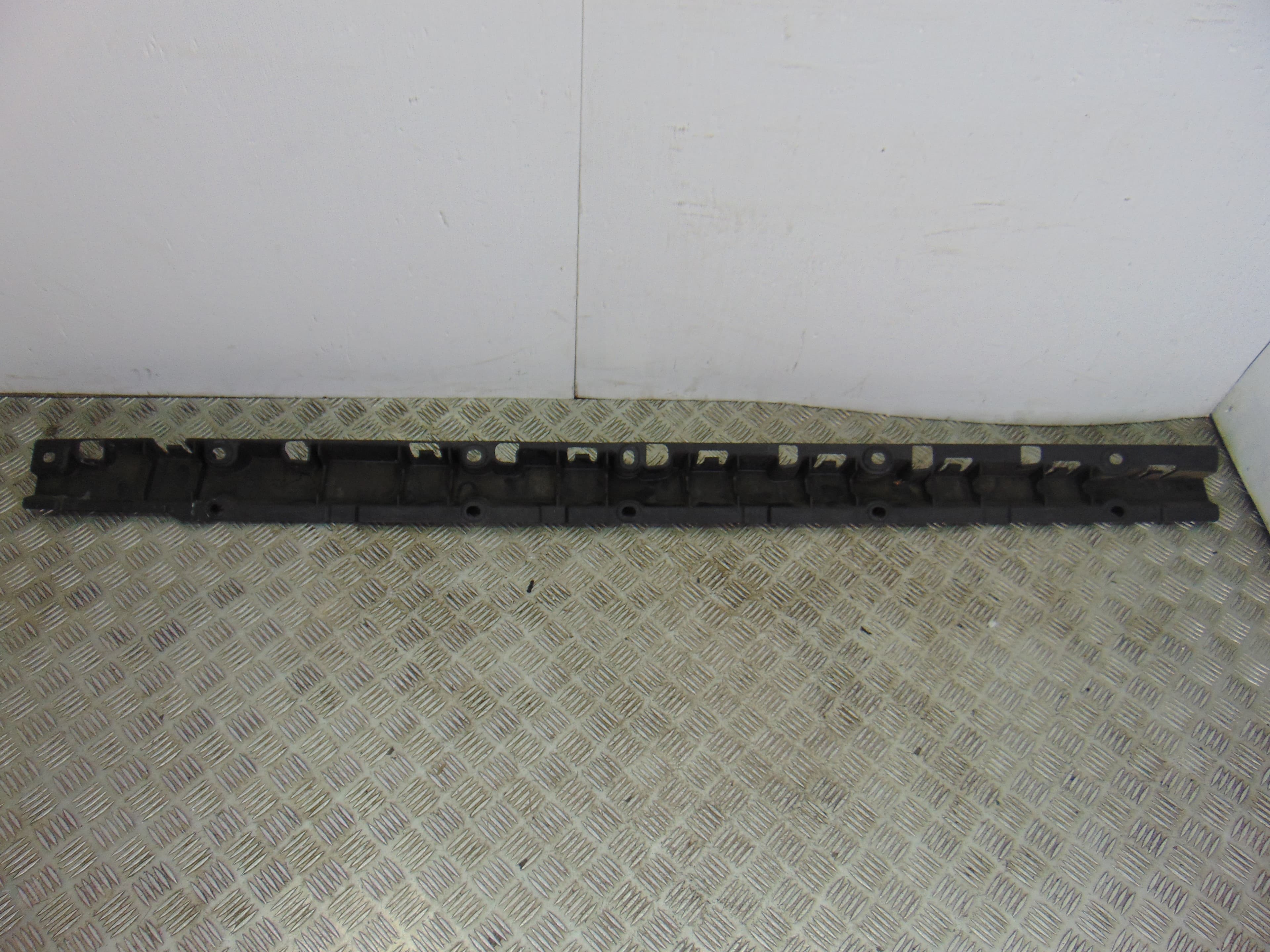 Faldon lateral, 7207195 usado 4