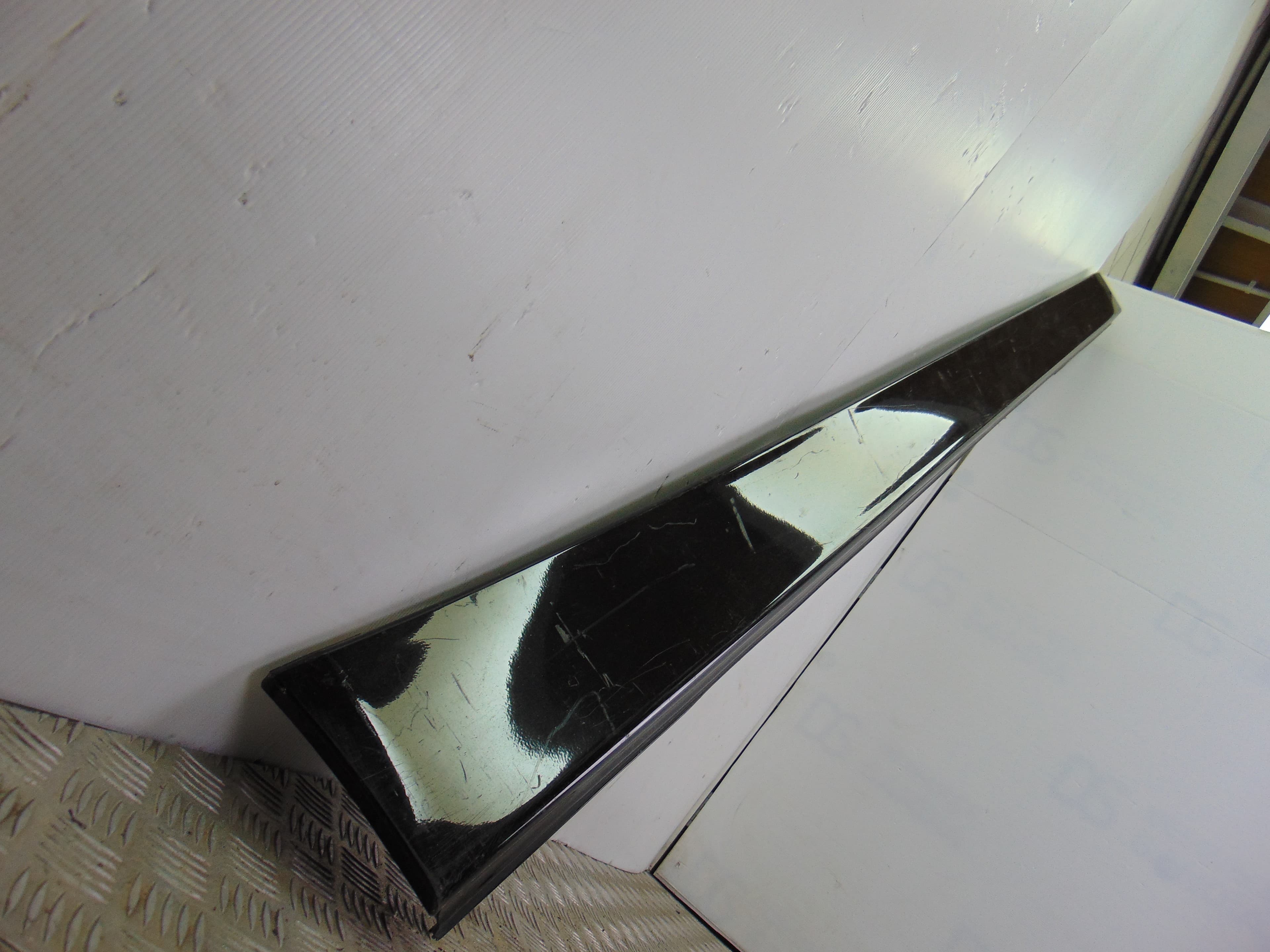 Faldon lateral, 7256912 usado 4