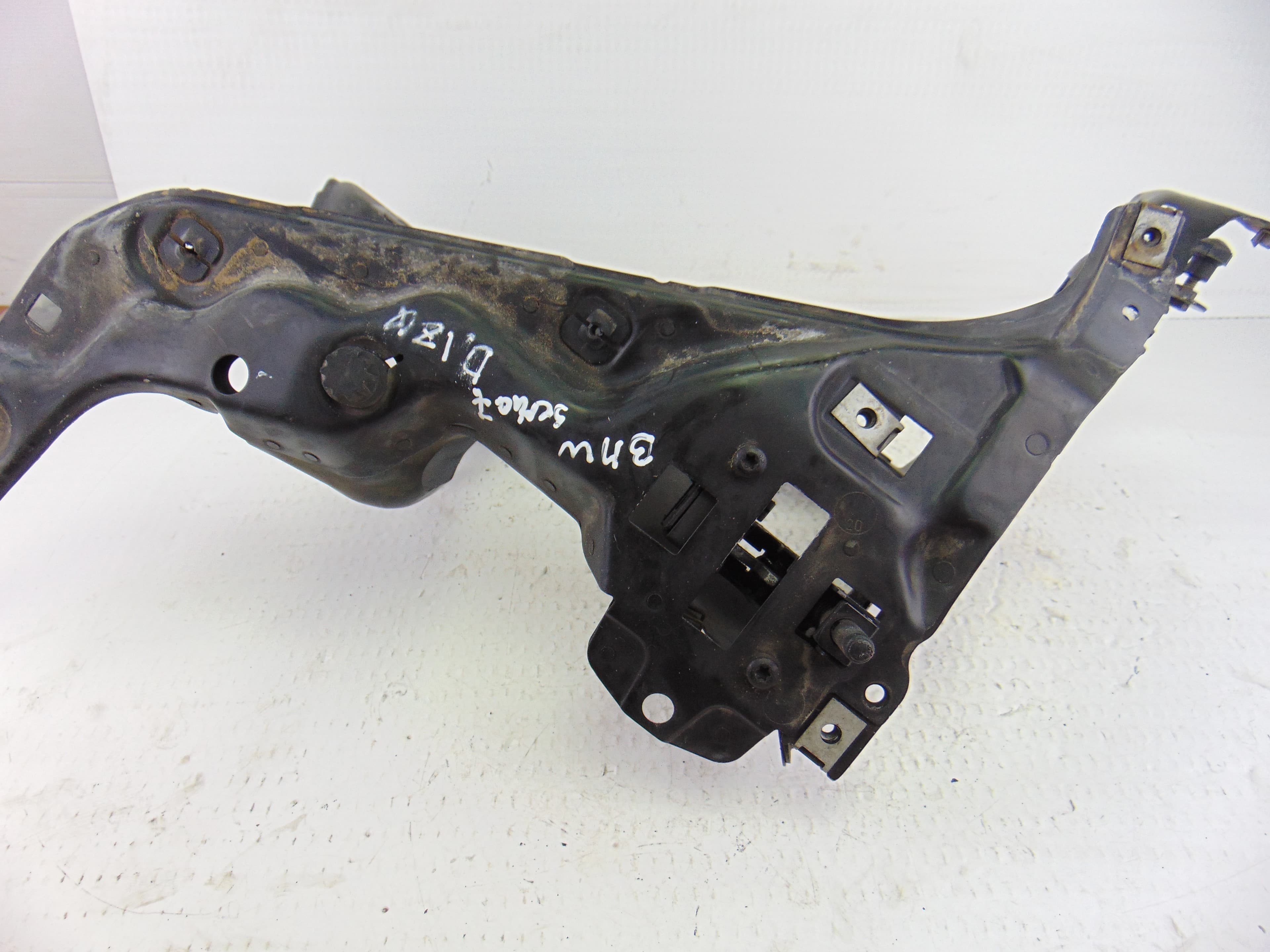 Soporte faro izquierdo, BMW Serie 7 (E65/E66) 740d 2007 usado 4