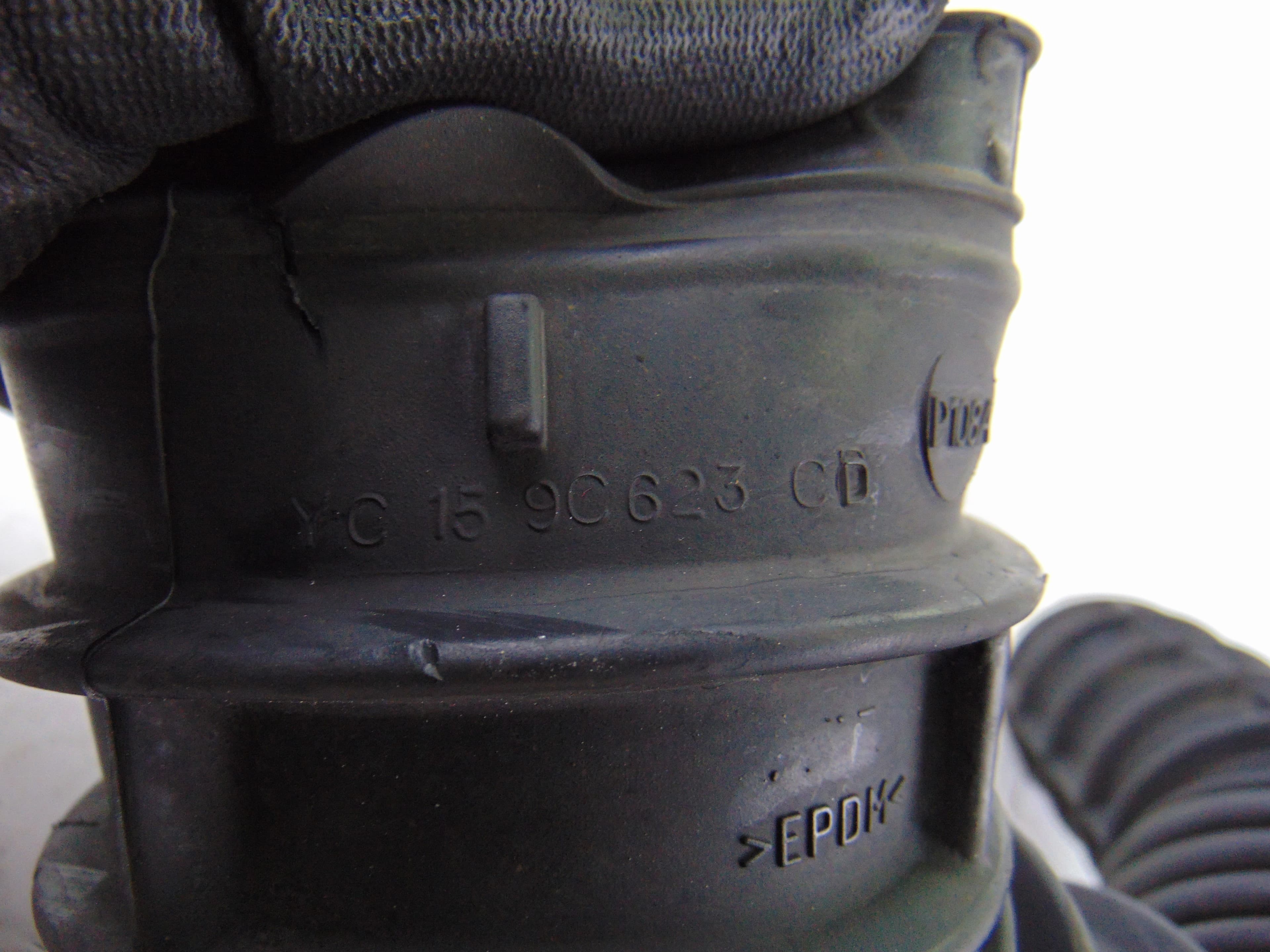 Tubo, YC15C623CD usado 4