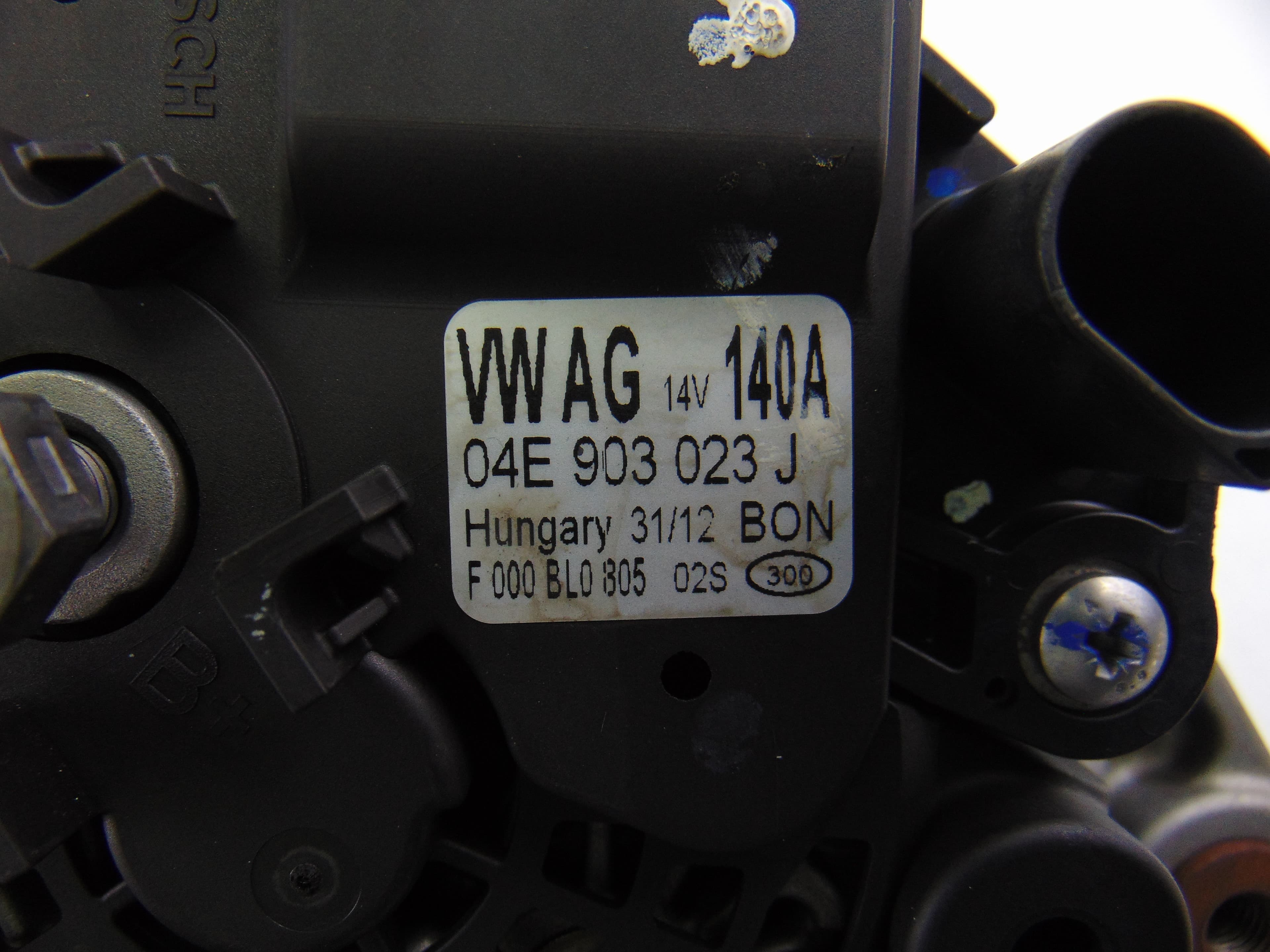 Alternador, 04E903023J usado 4