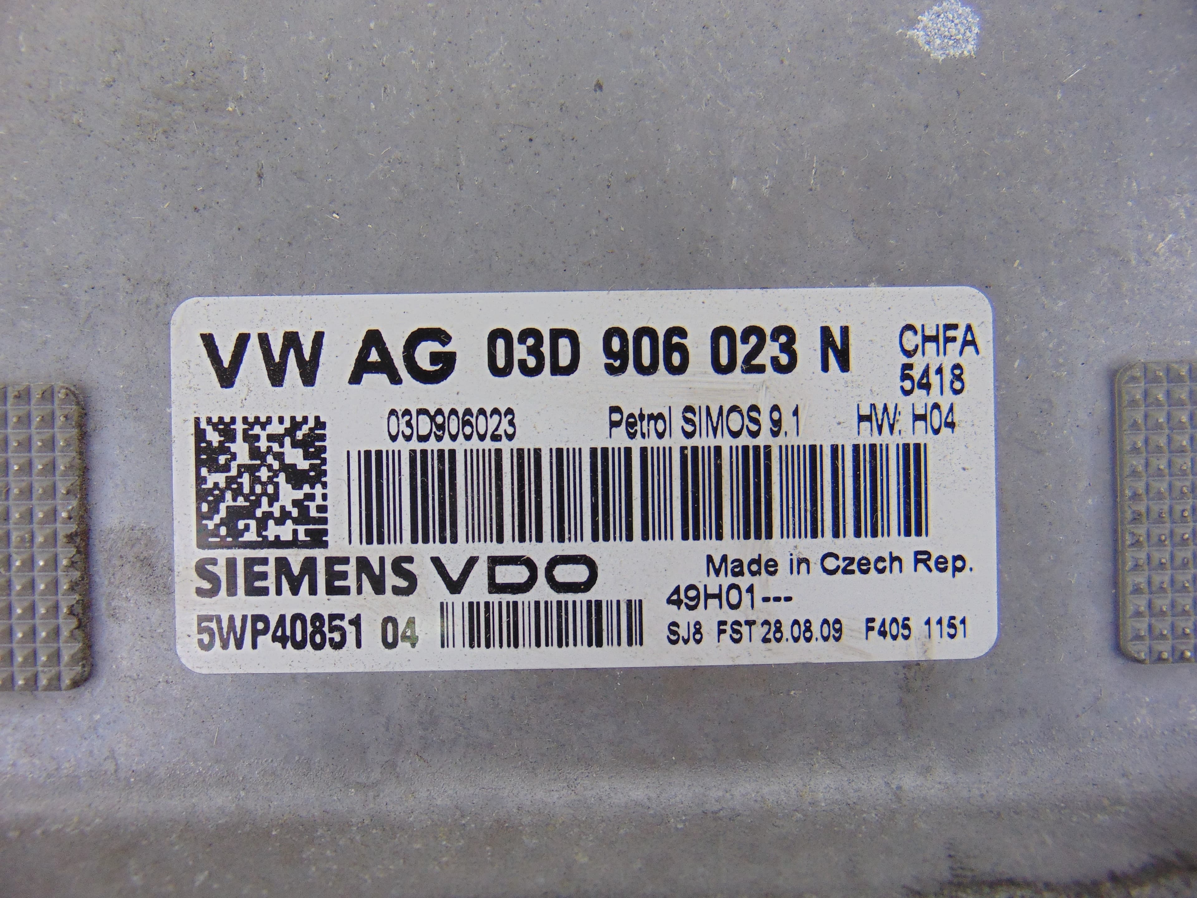 Centralita motor uce, Skoda Fabia (5J2) Active 2009, 03D906023N usado 4
