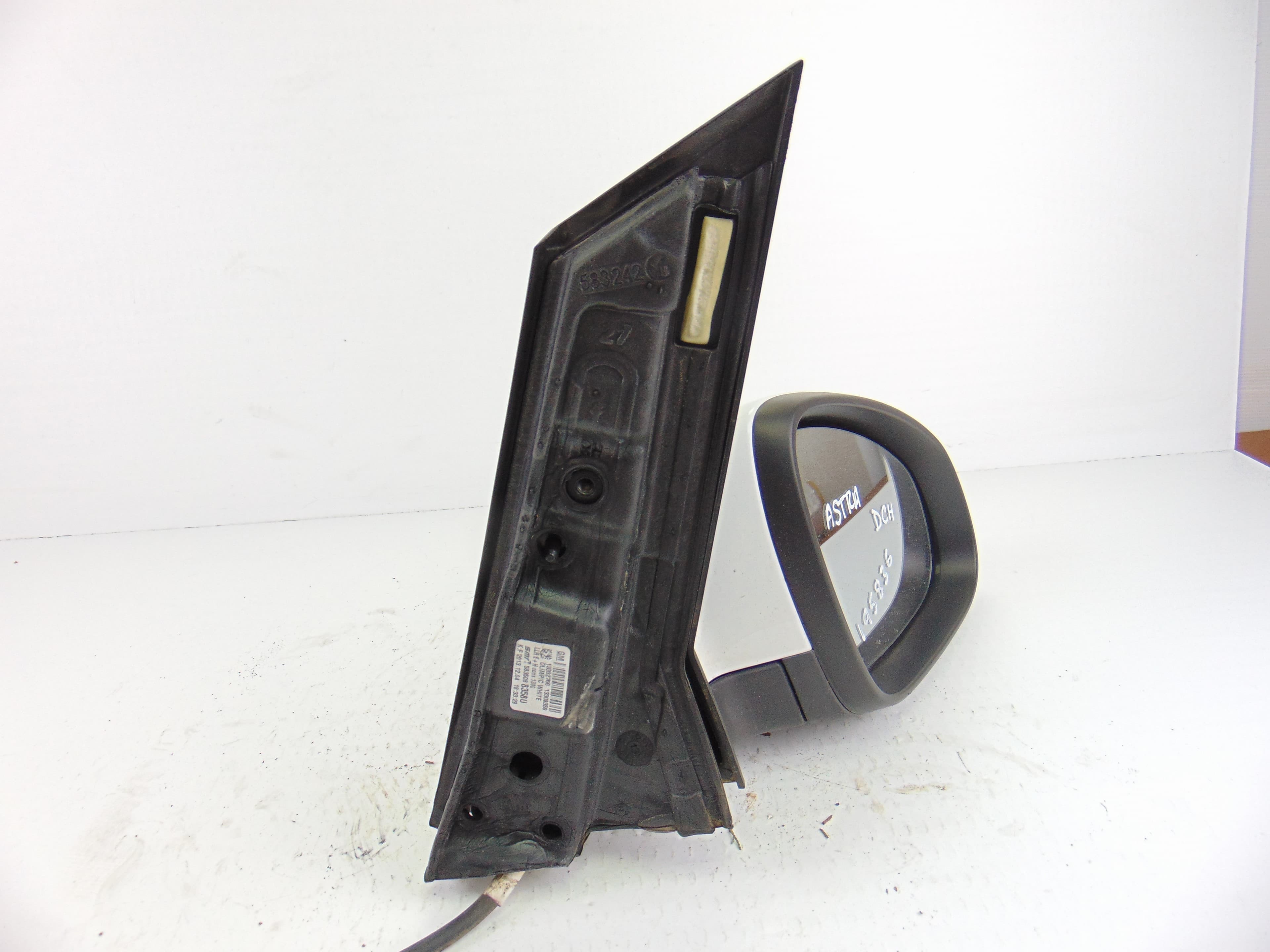 Retrovisor derecho, Opel Astra J Sports Tourer Sport 2010 usado 4