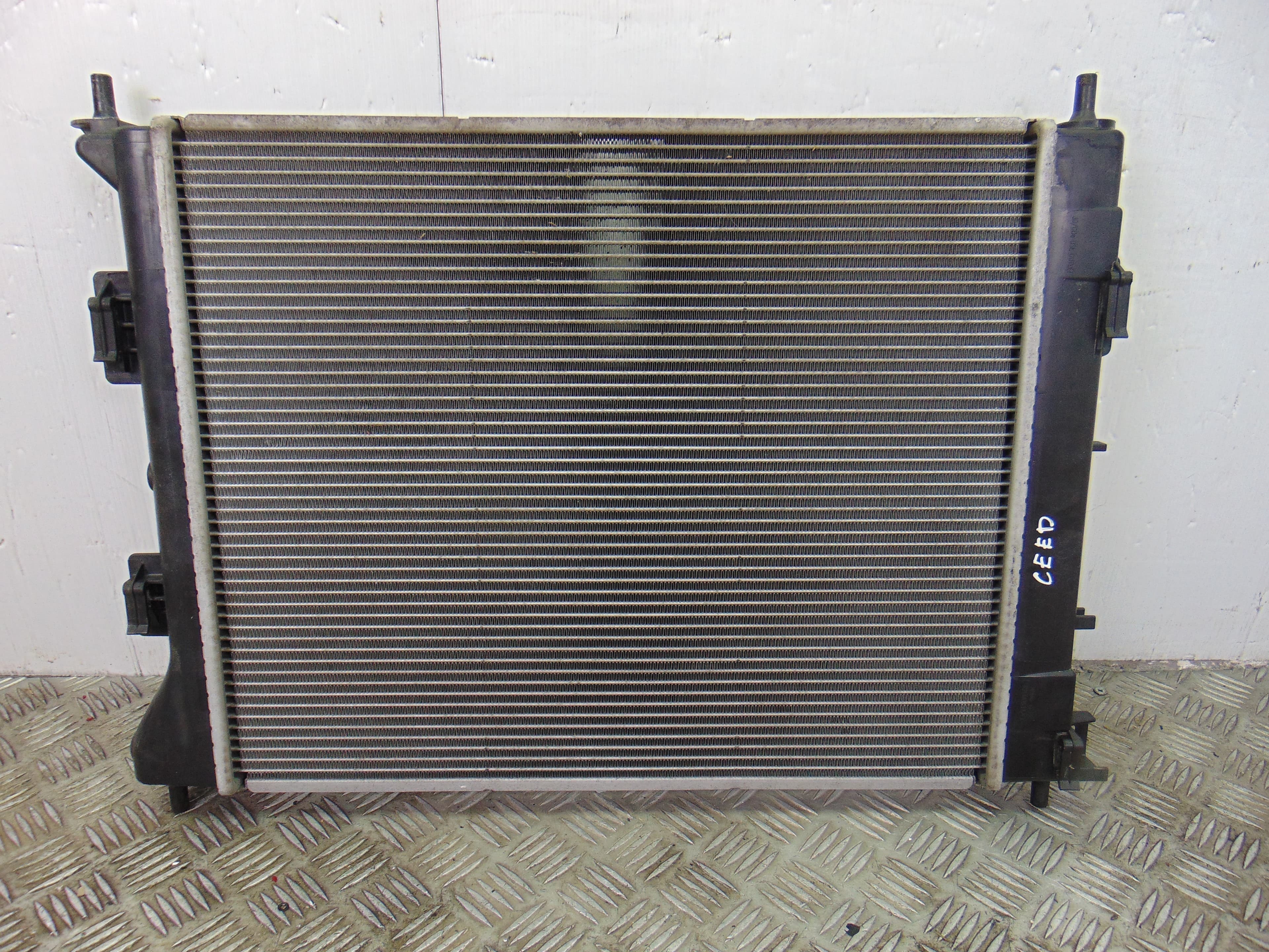 Radiador agua, Kia Ceed (Jd) Concept 2012, D4FC usado 4