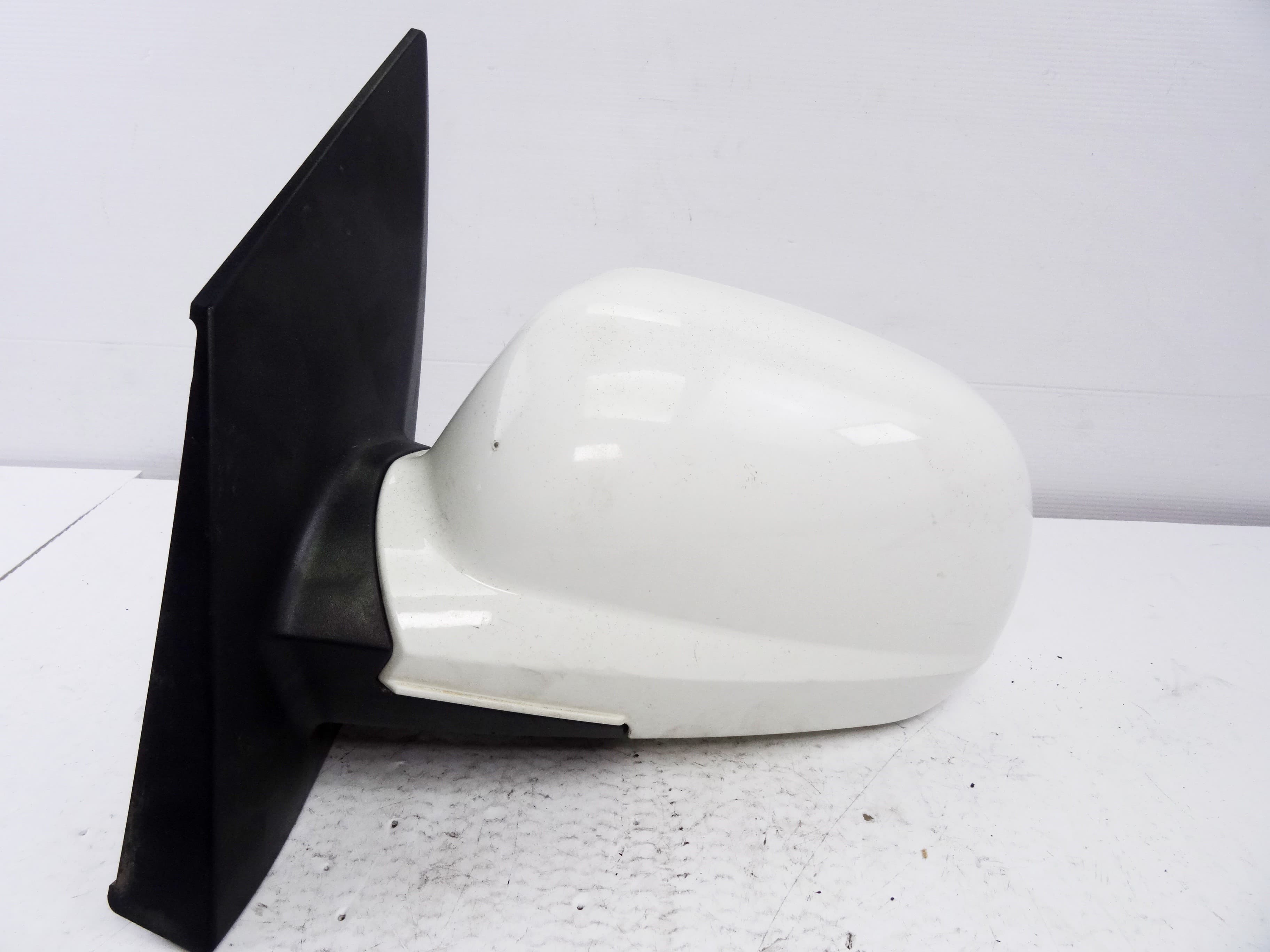 Retrovisor izquierdo, Ssangyong Actyon 200 Xdi 2010 usado 4