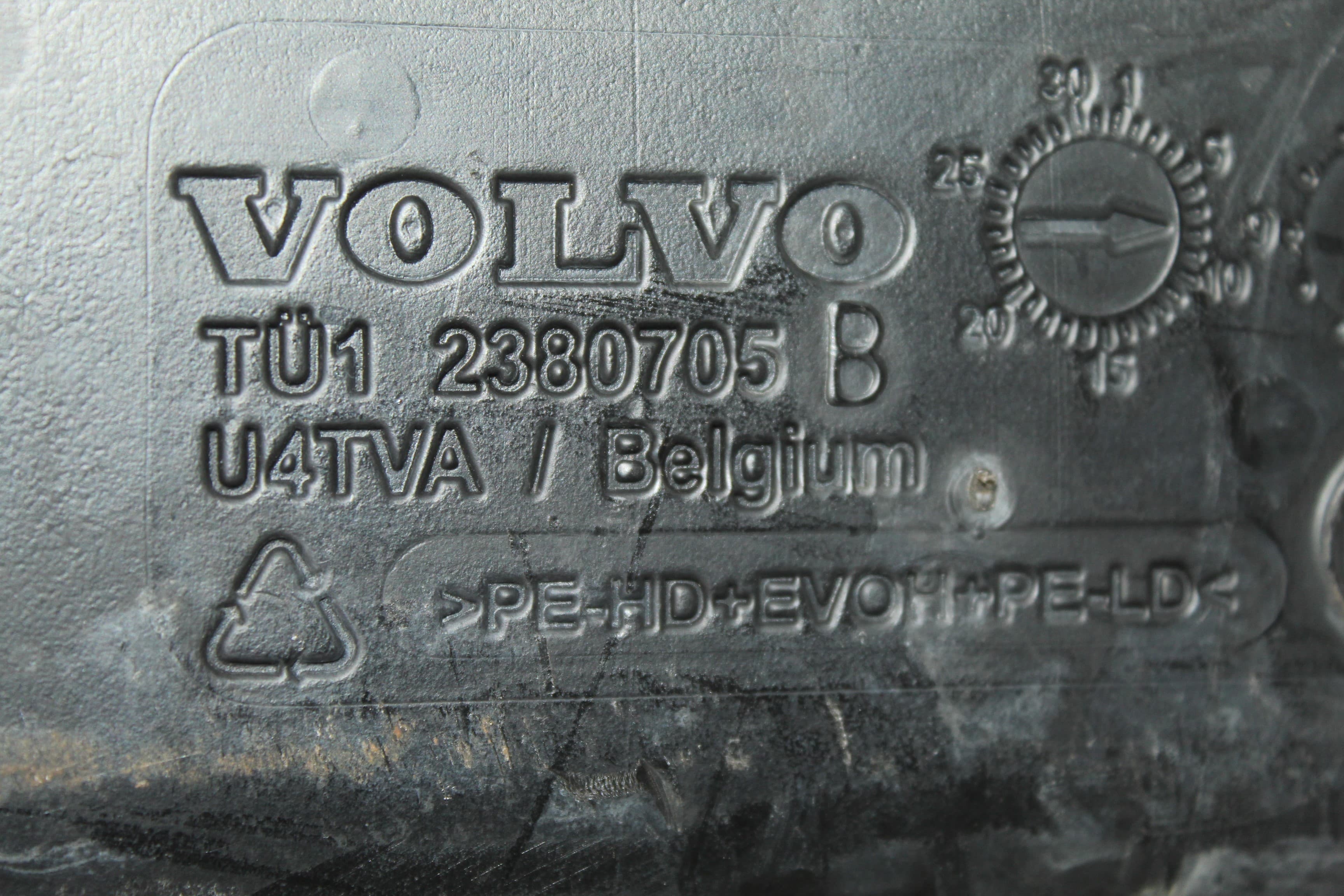 Deposito combustible, Volvo XC60 Kinetic Awd 2009, 31274346 usado 4
