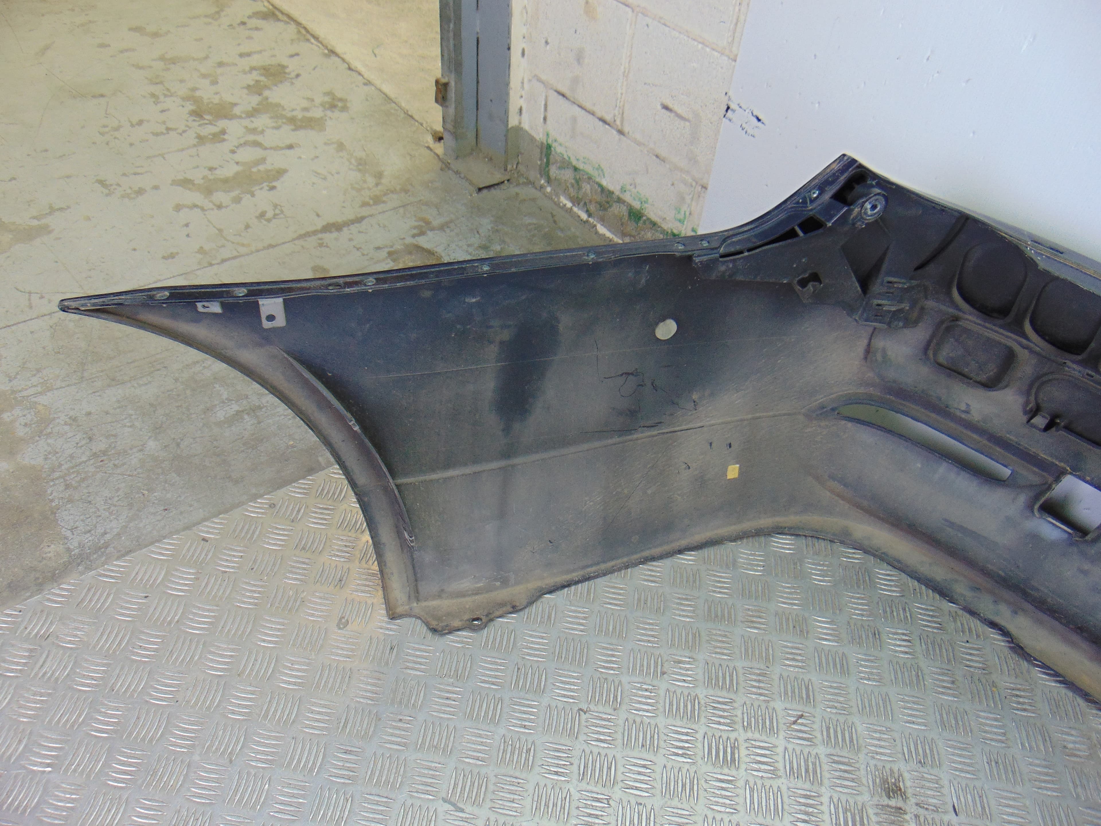 Paragolpes trasero, BMW Serie 5 Berlina (E60) 525d 2005 usado 4