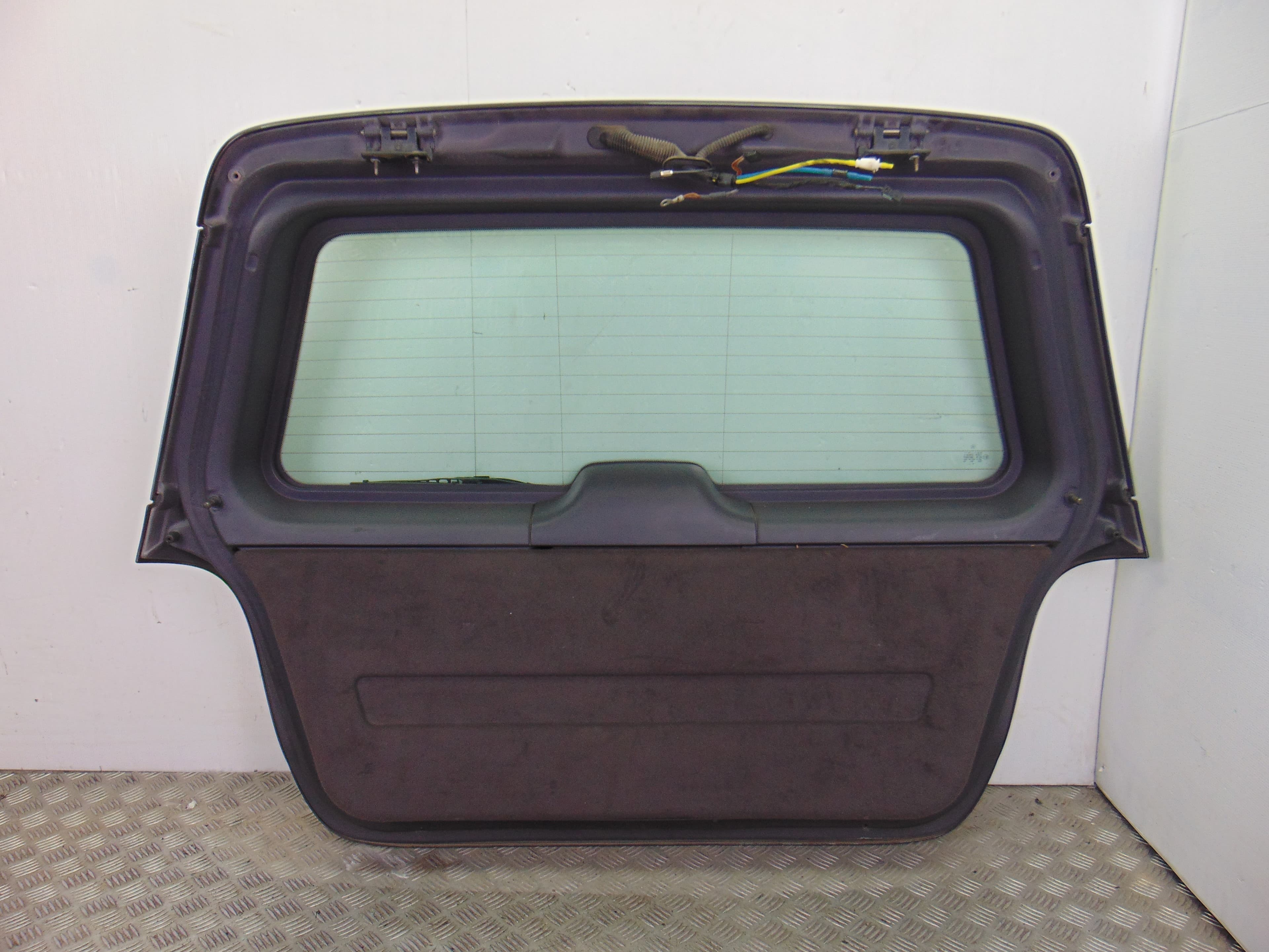 Porton trasero, Mercedes-benz Clase a (Bm 168) 160 (168.033) 2000 usado 4