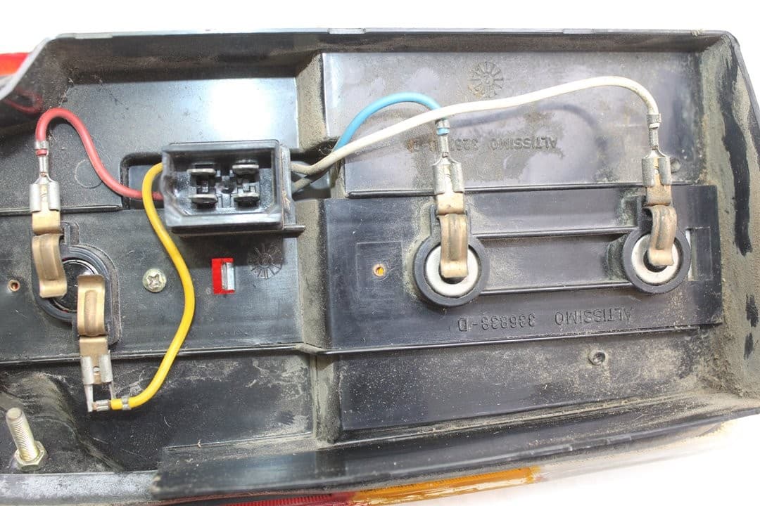 Piloto trasero derecho, Peugeot J5 (290) Combi 800 1993 usado 4