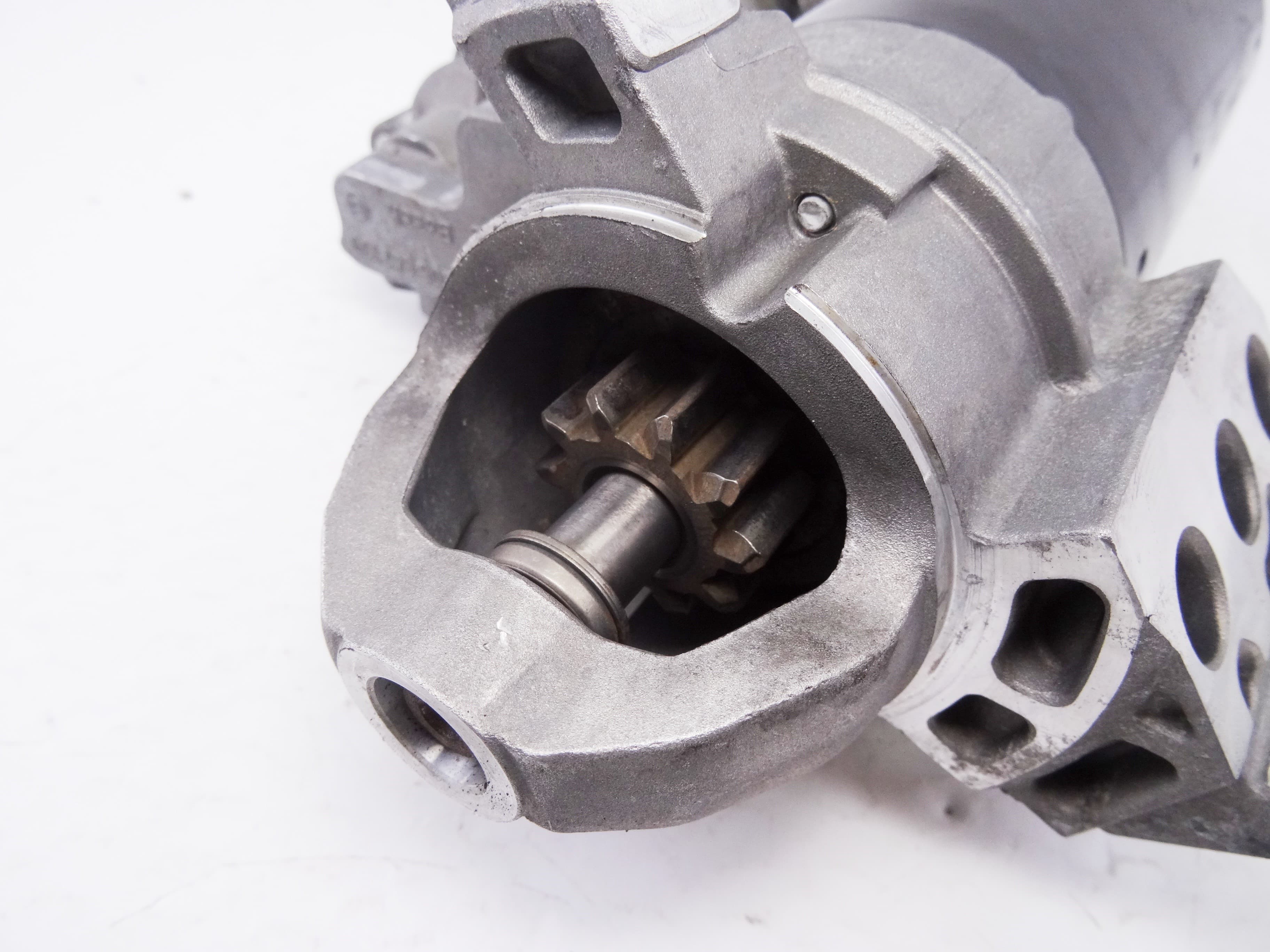 Motor arranque, BMW Serie 7 (F01/F02) 740d xDrive 2011, 7801203 usado 4