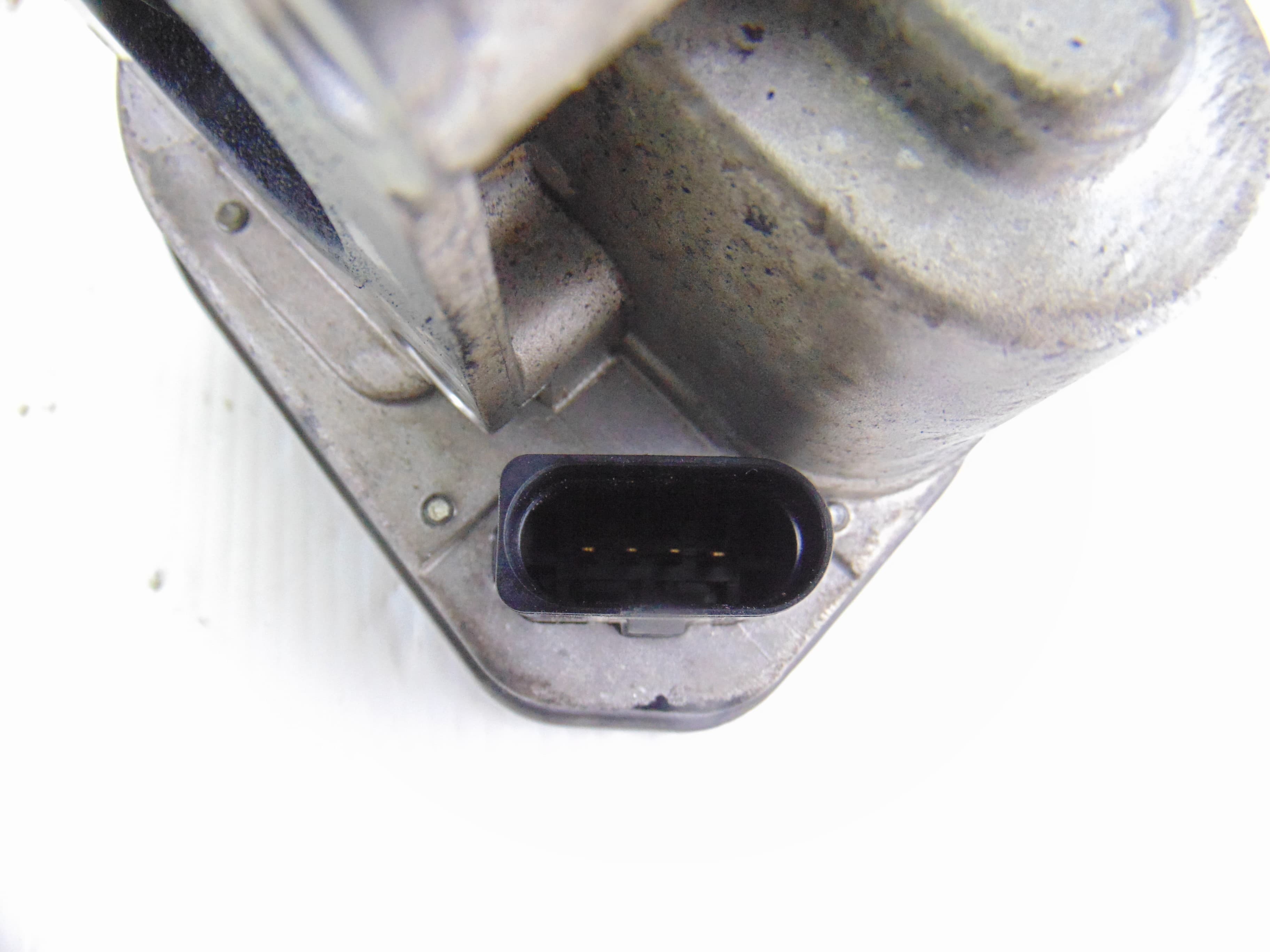 Caja mariposa, Opel Astra H Berlina Cosmo 2004, 8973002310 usado 4