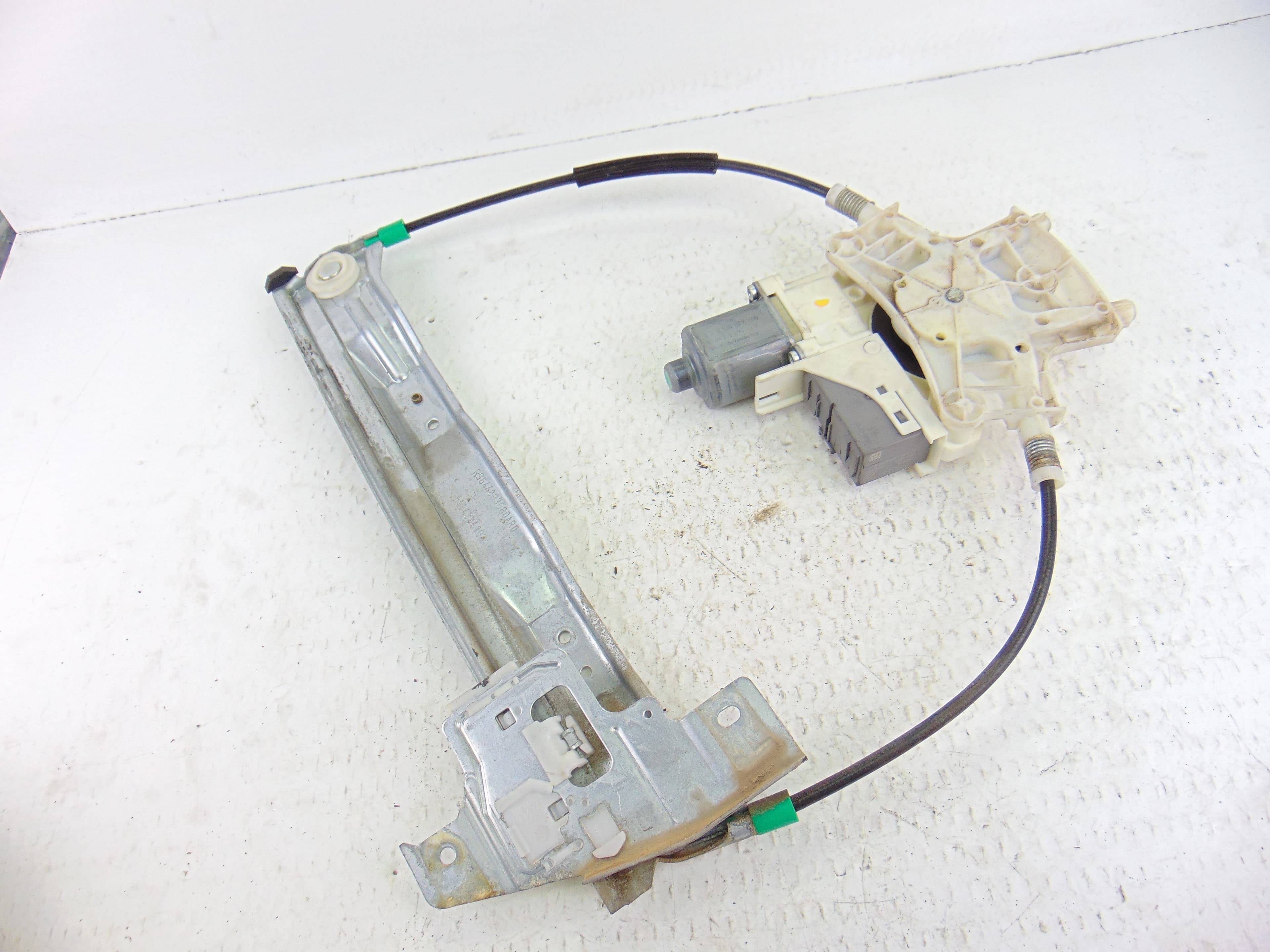 Elevalunas trasero derecho, Peugeot 407 ST Sport 2005 usado 4