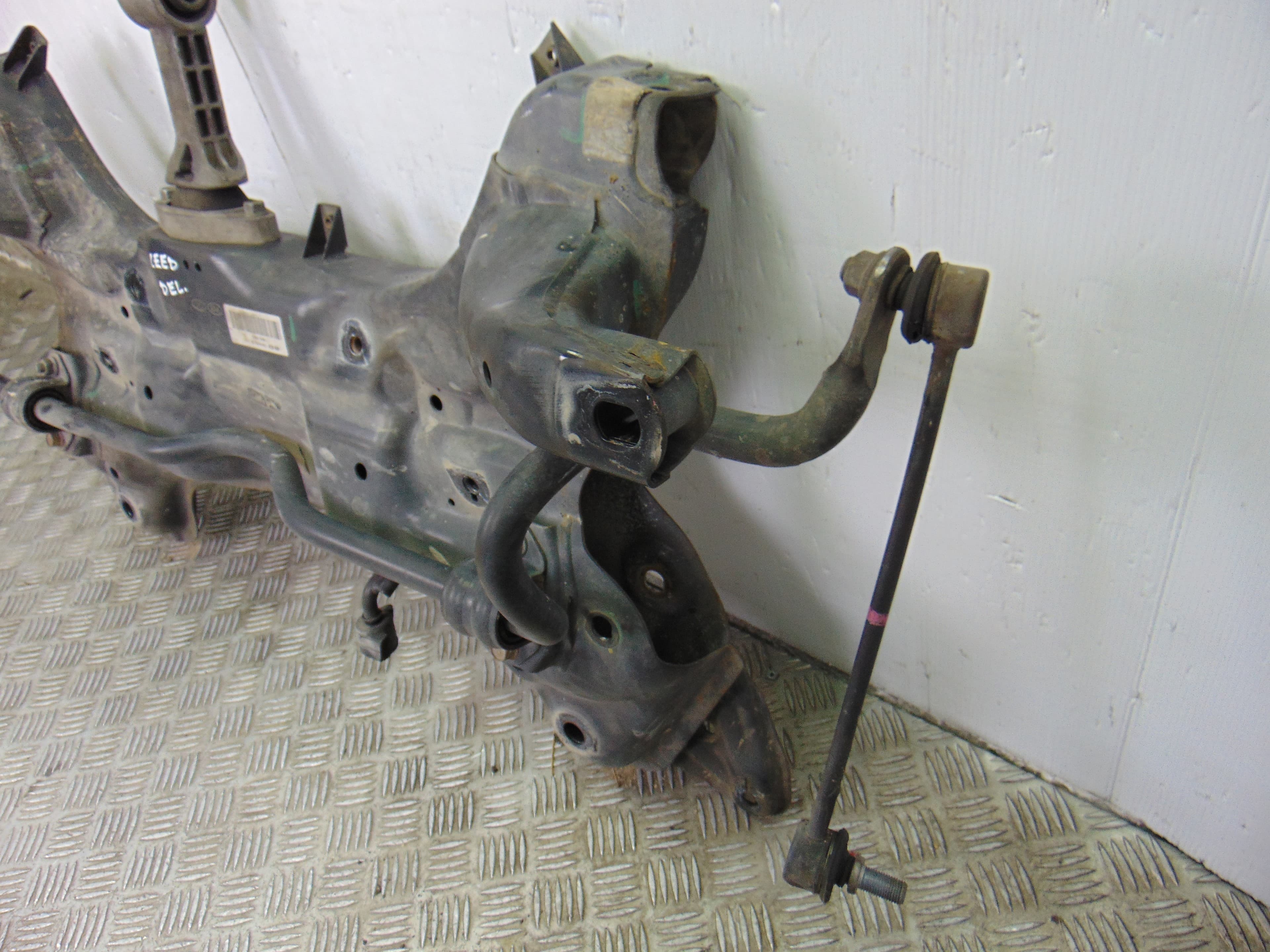Puente delantero, Kia Ceed (Jd) Concept 2012, 62401-A6400 usado 4