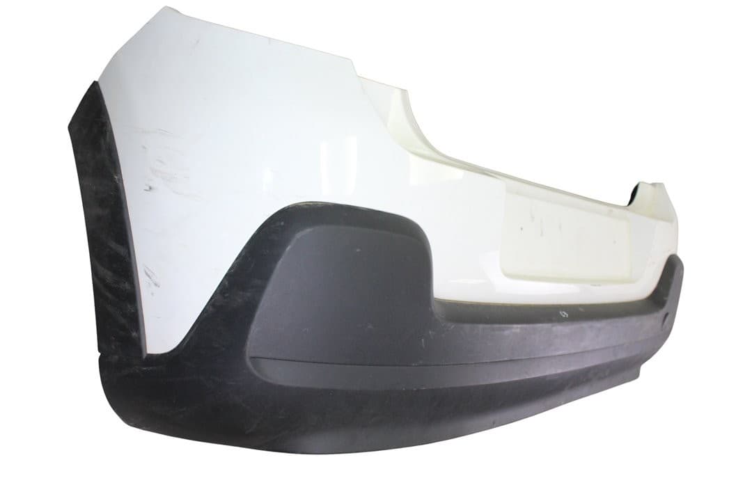 Paragolpes trasero, Citroen C3 Feel 2022 usado 4