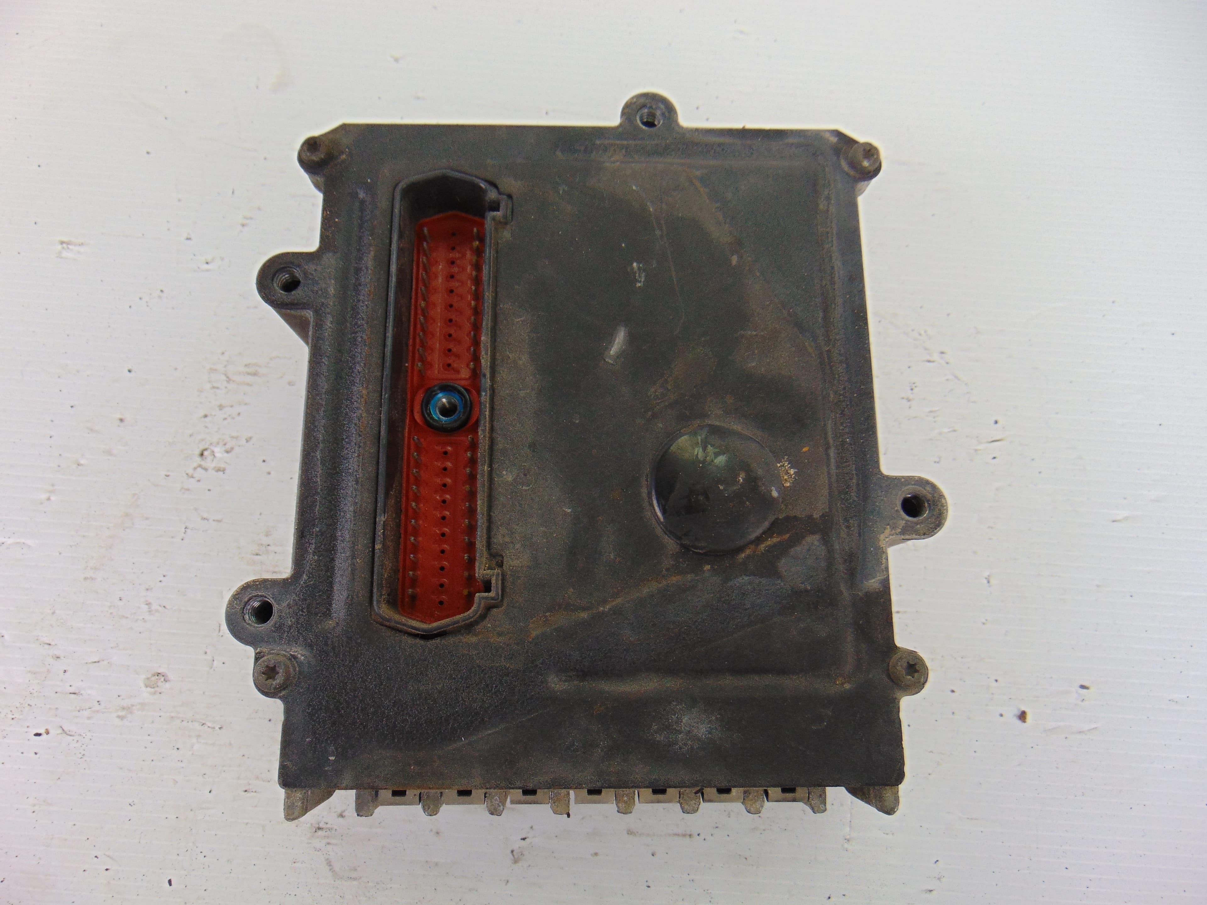 Centralita motor uce, 04606517AD usado 4