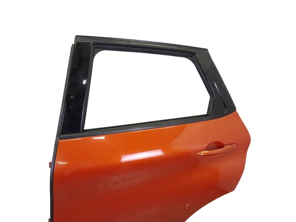 Puerta trasera izquierda, Renault Captur I Adventure 2016 usado 4