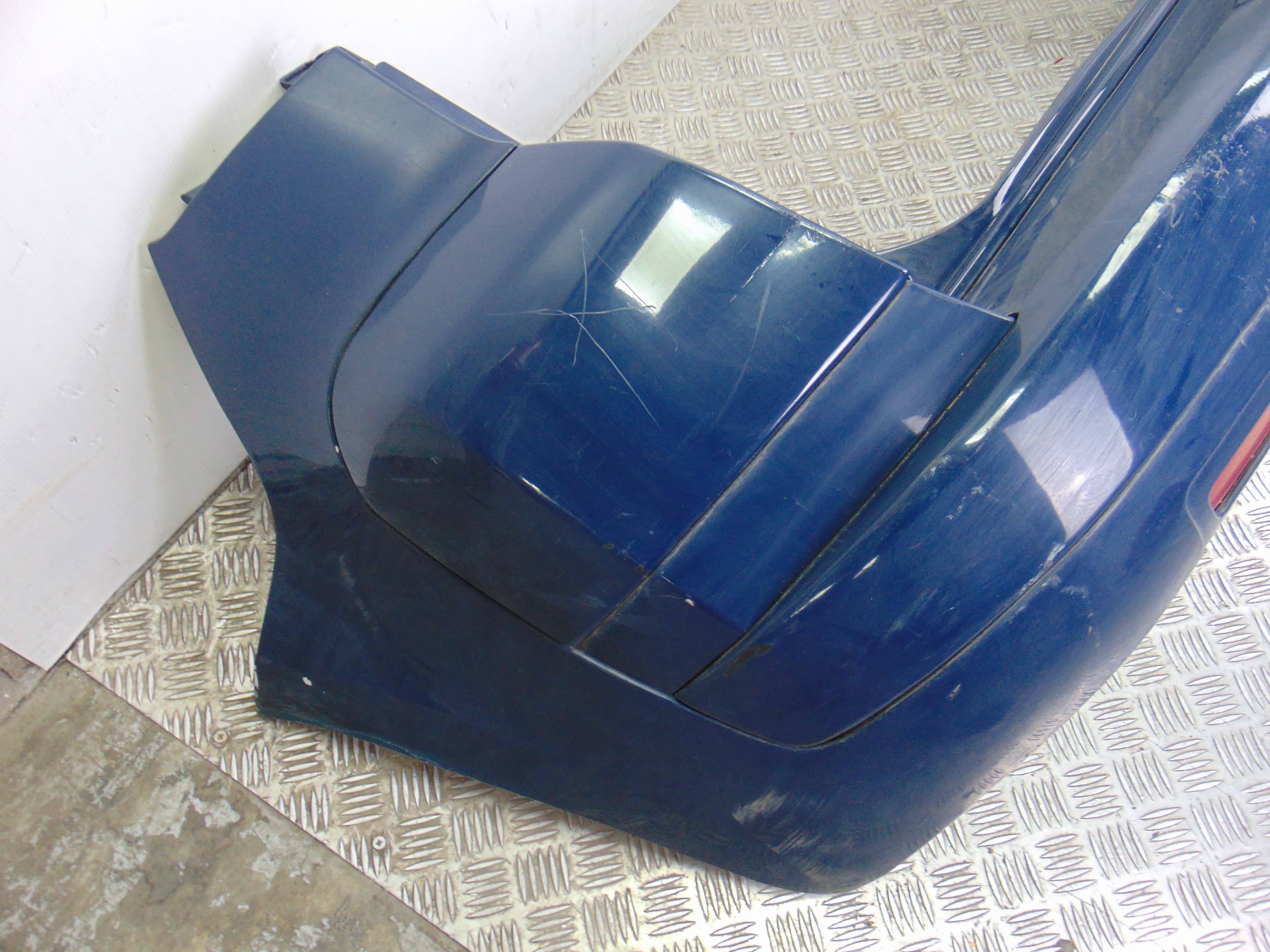 Paragolpes trasero, Citroen C4 Picasso Exclusive 2011 usado 4