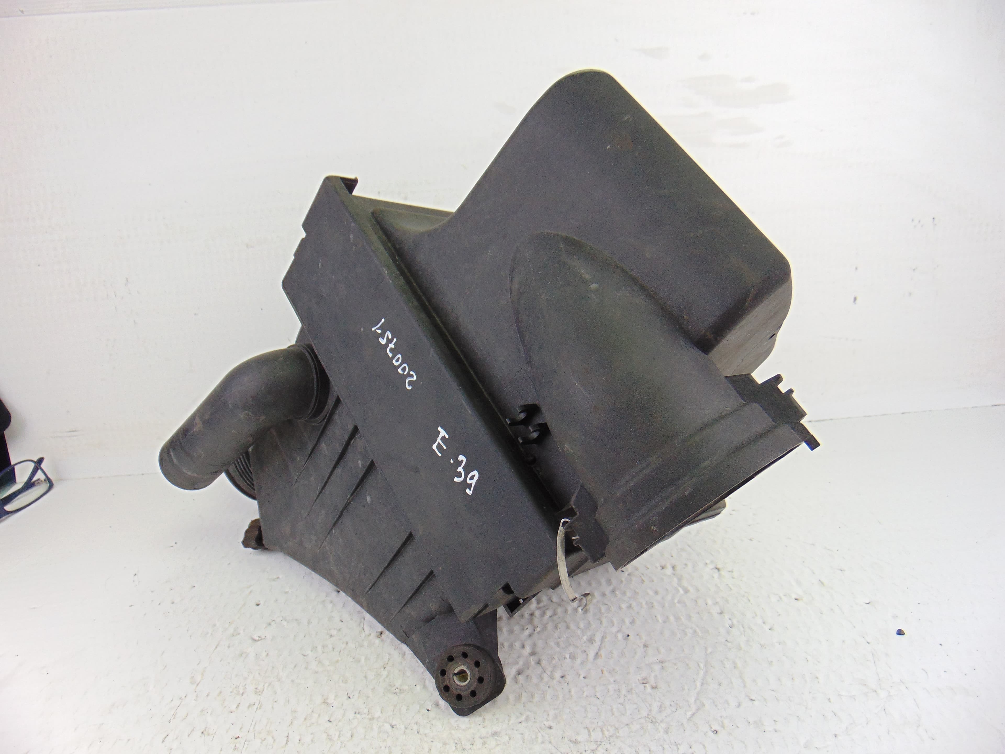Filtro aire, BMW Serie 5 Berlina (E39) 525i 2001 usado 4